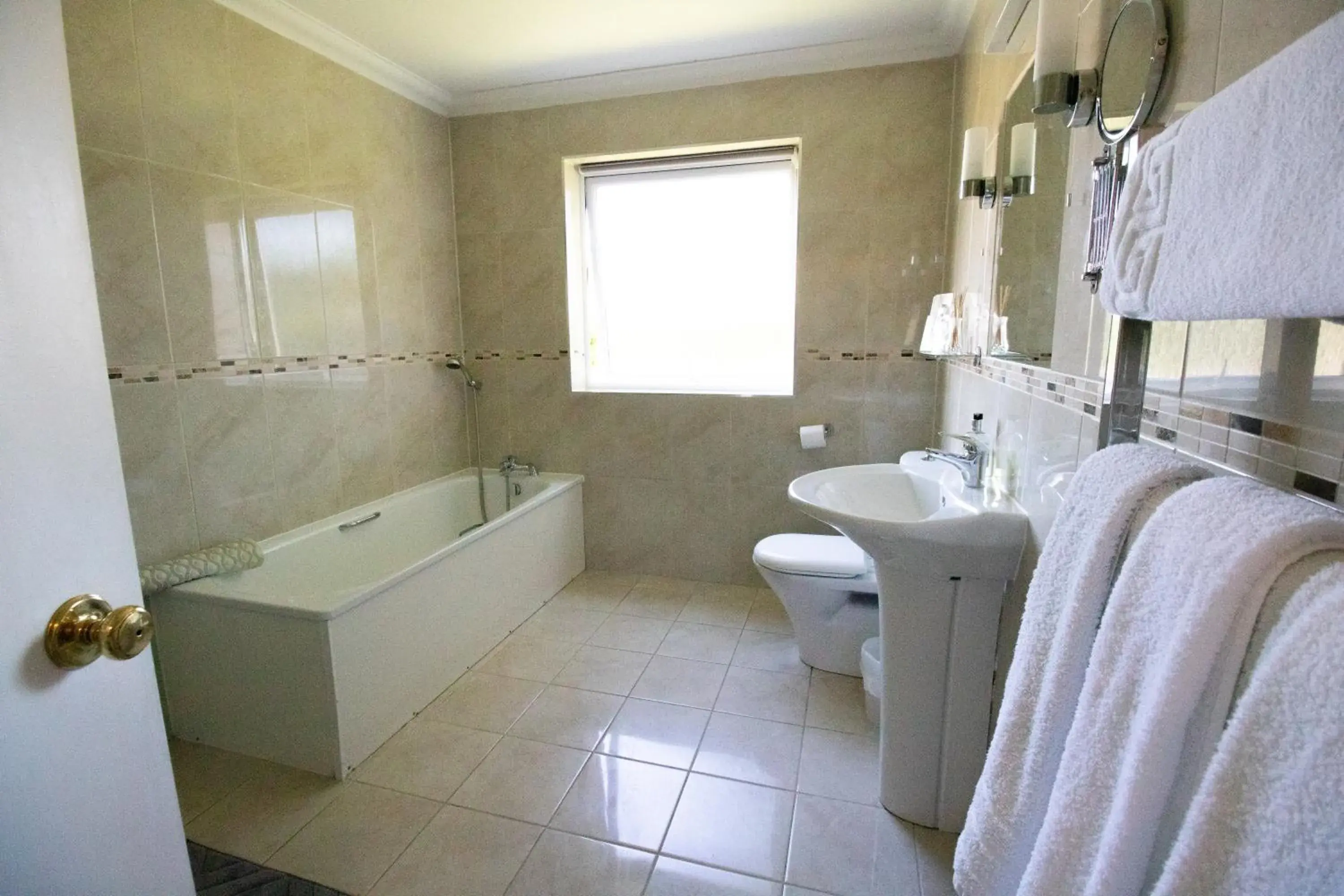 Superior Family Room - single occupancy in Lovesgrove Country Guest House Superior Family Room - single occupancy in Lovesgrove Country Guest House