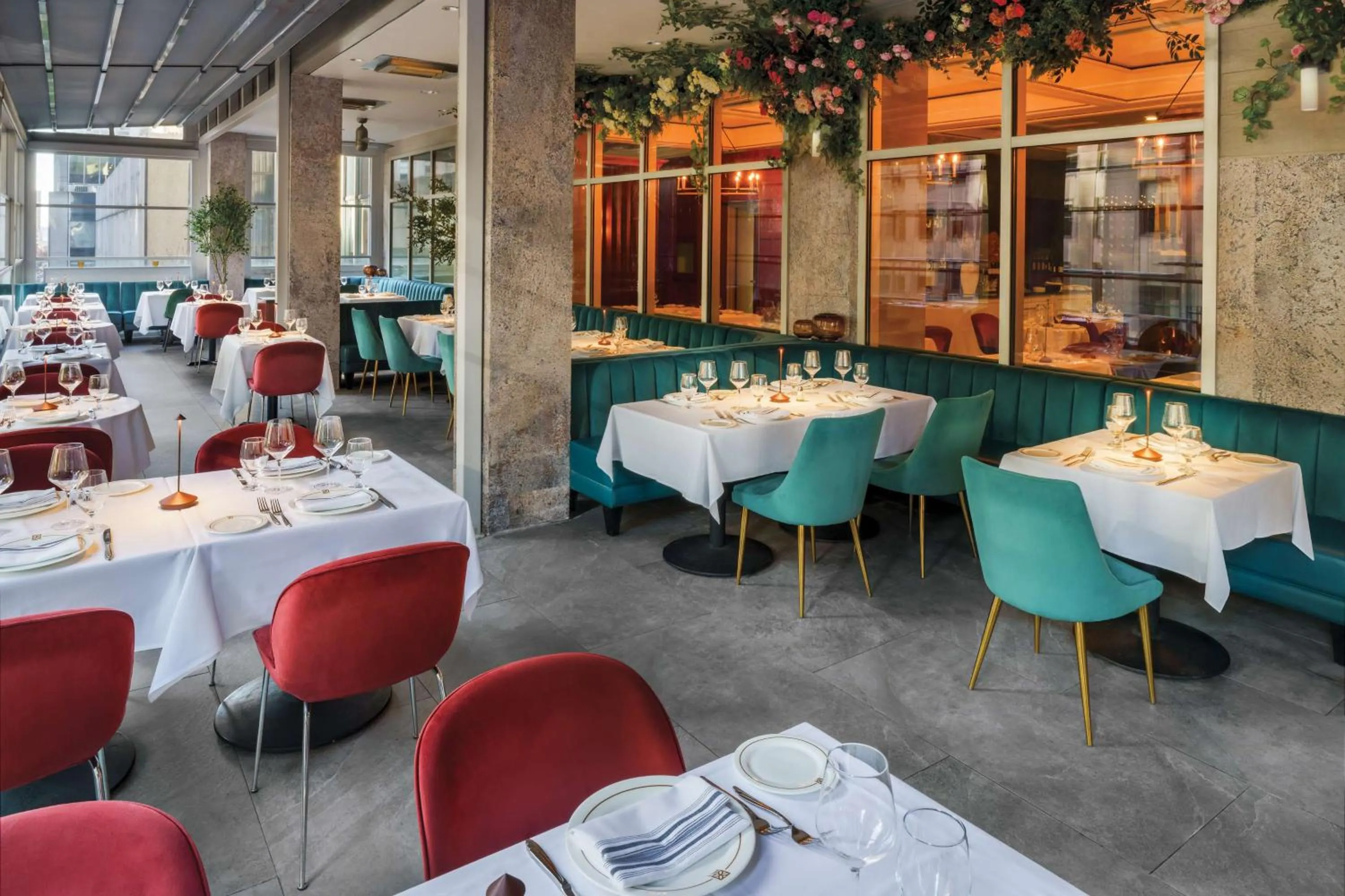 Restaurant/places to eat in DoubleTree by Hilton New York Midtown Fifth Ave