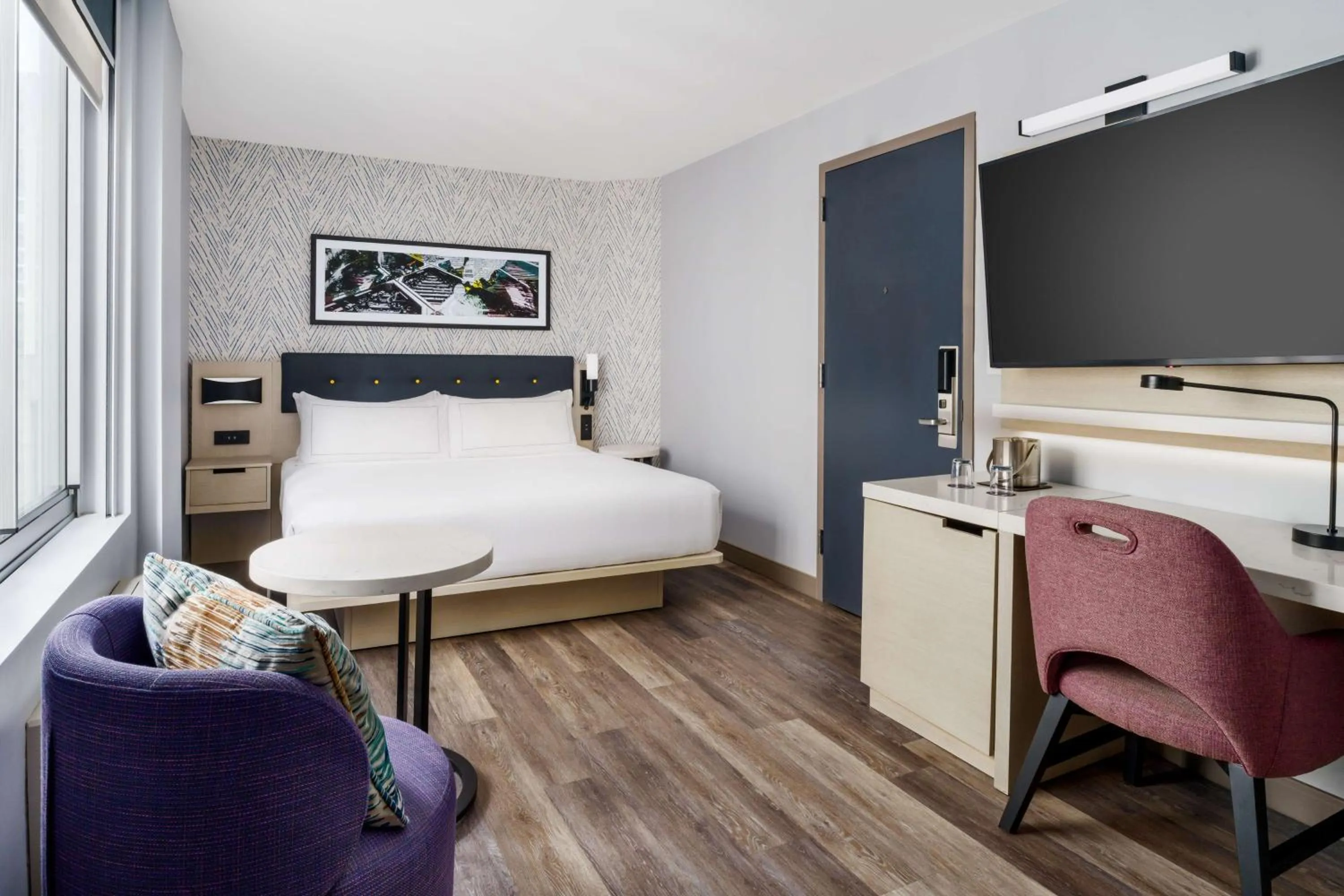 Bedroom, Bed in DoubleTree by Hilton New York Midtown Fifth Ave