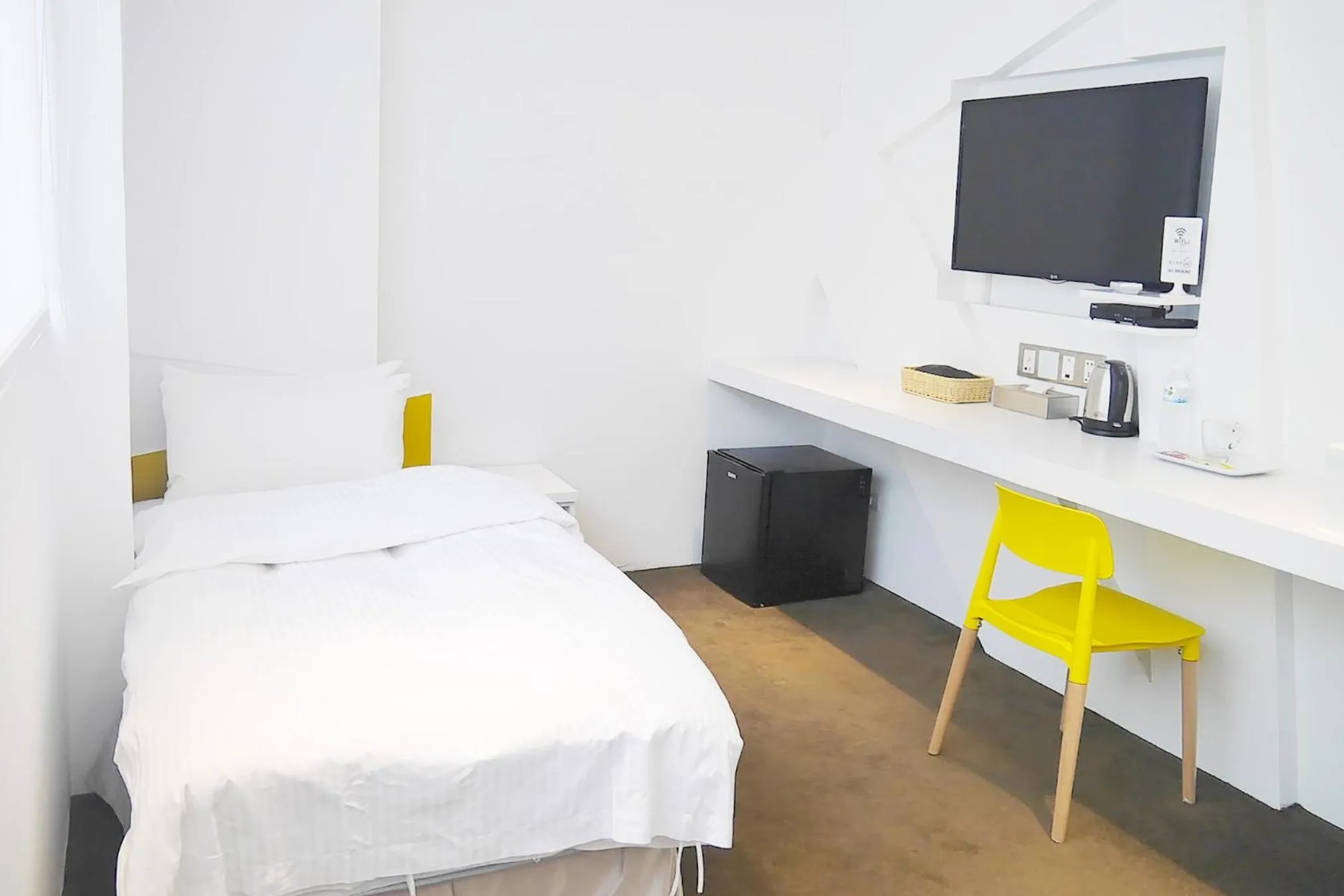 Bed in Time Flyer Hotel