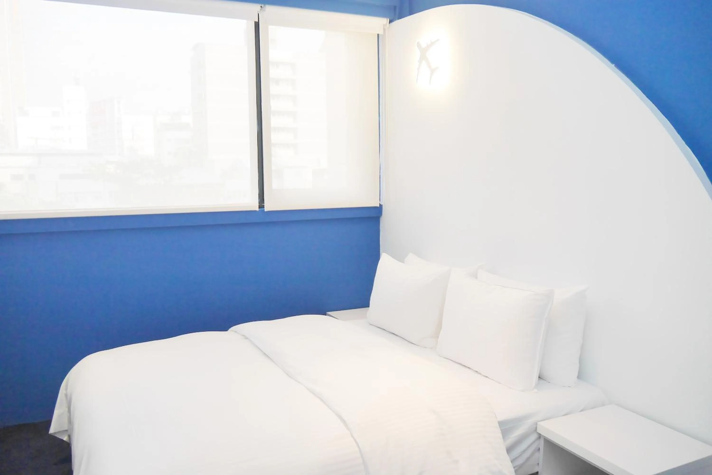 Bed in Time Flyer Hotel