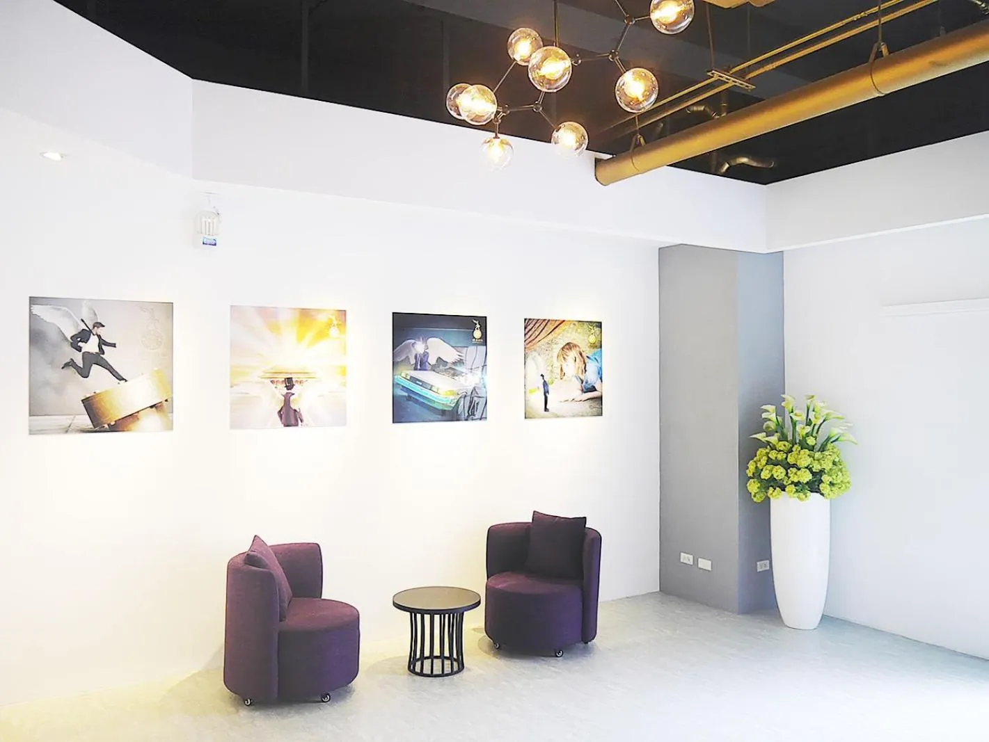 Property building in Time Flyer Hotel