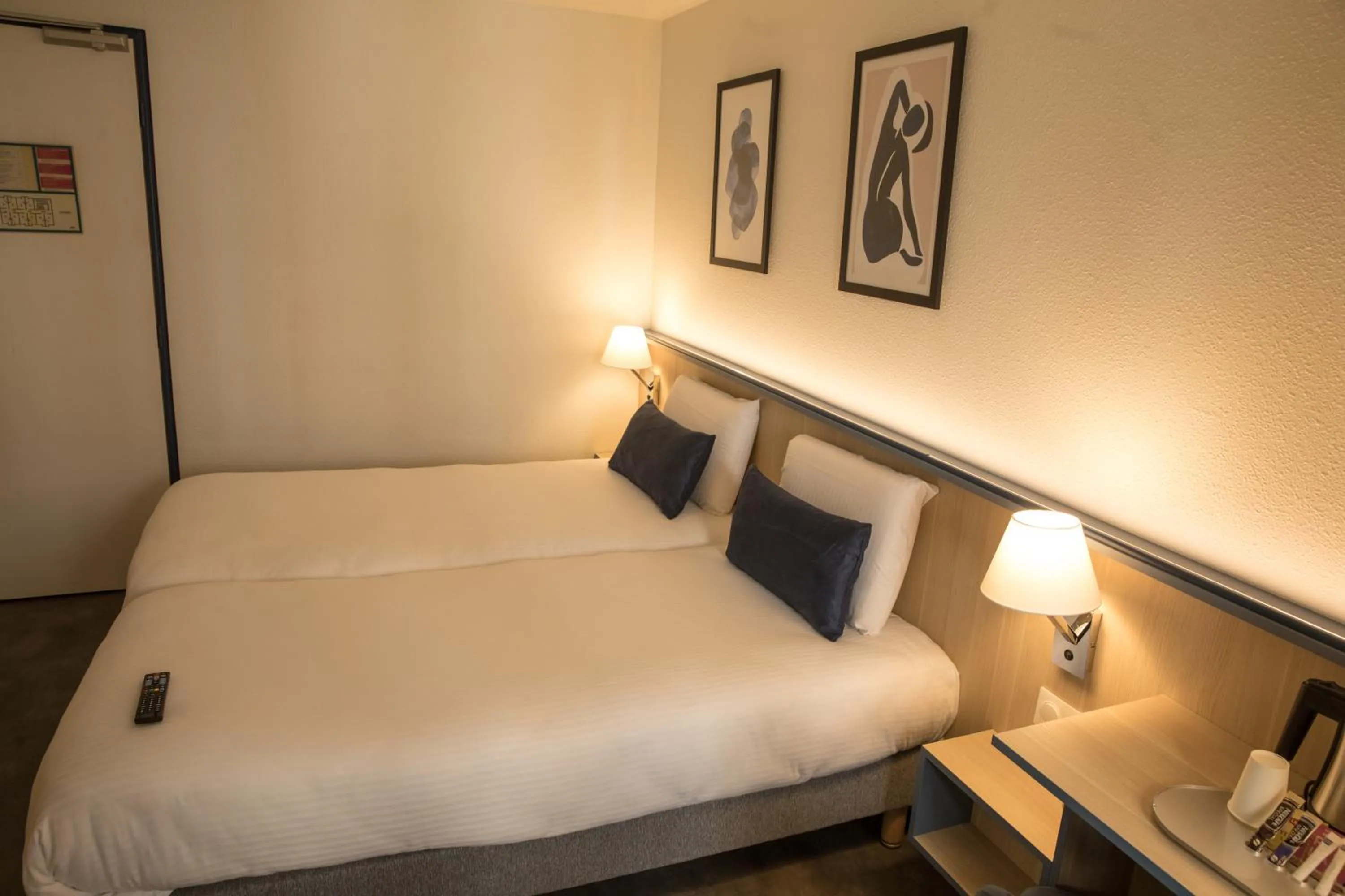 Bed in Kyriad Villefranche Sur Saone Porte du Beaujolais -Rénové-