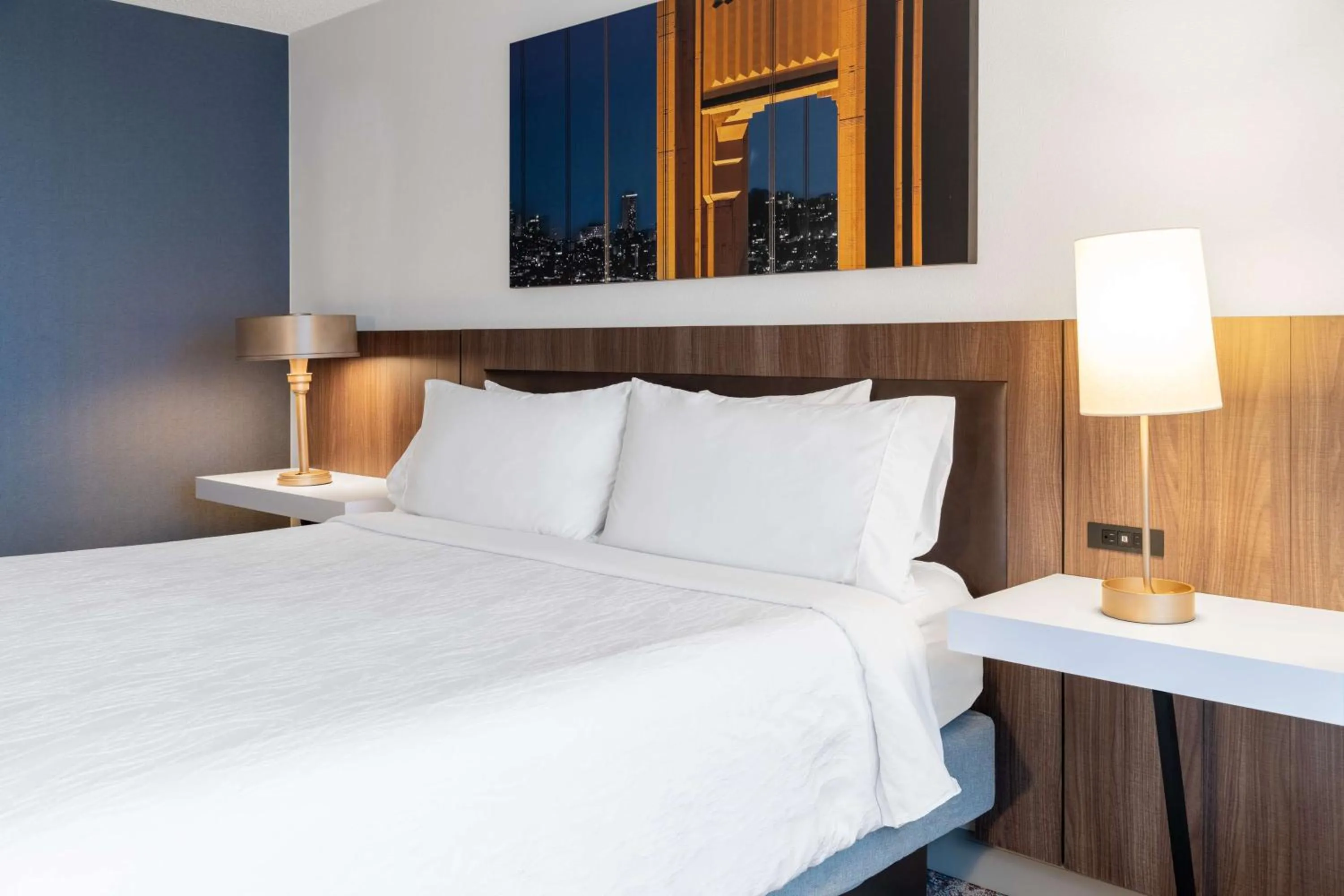 Bed in Hilton Garden Inn San Francisco/Oakland Bay Bridge