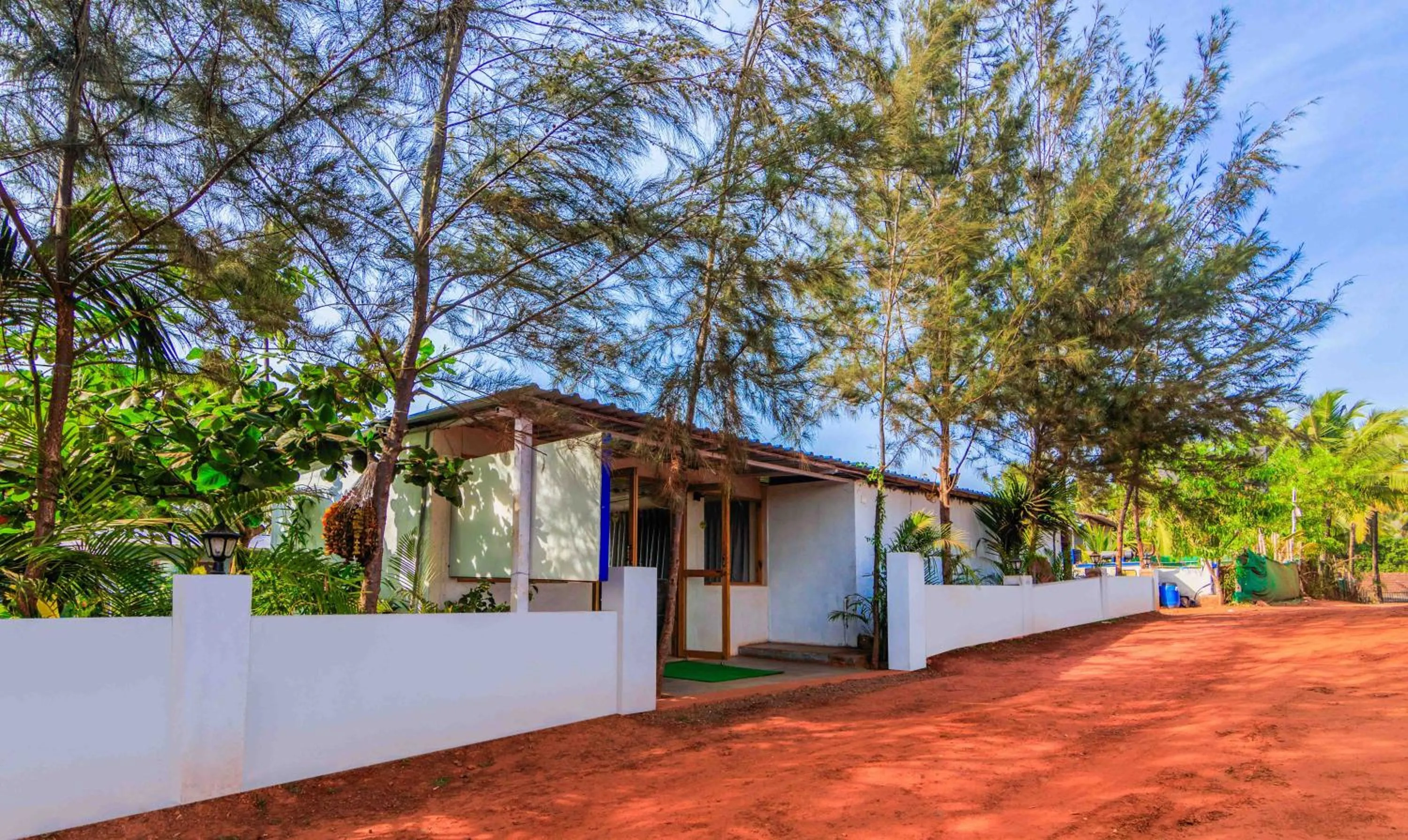 Property building in Treebo Lands End Beach Resort - 100m from Beach