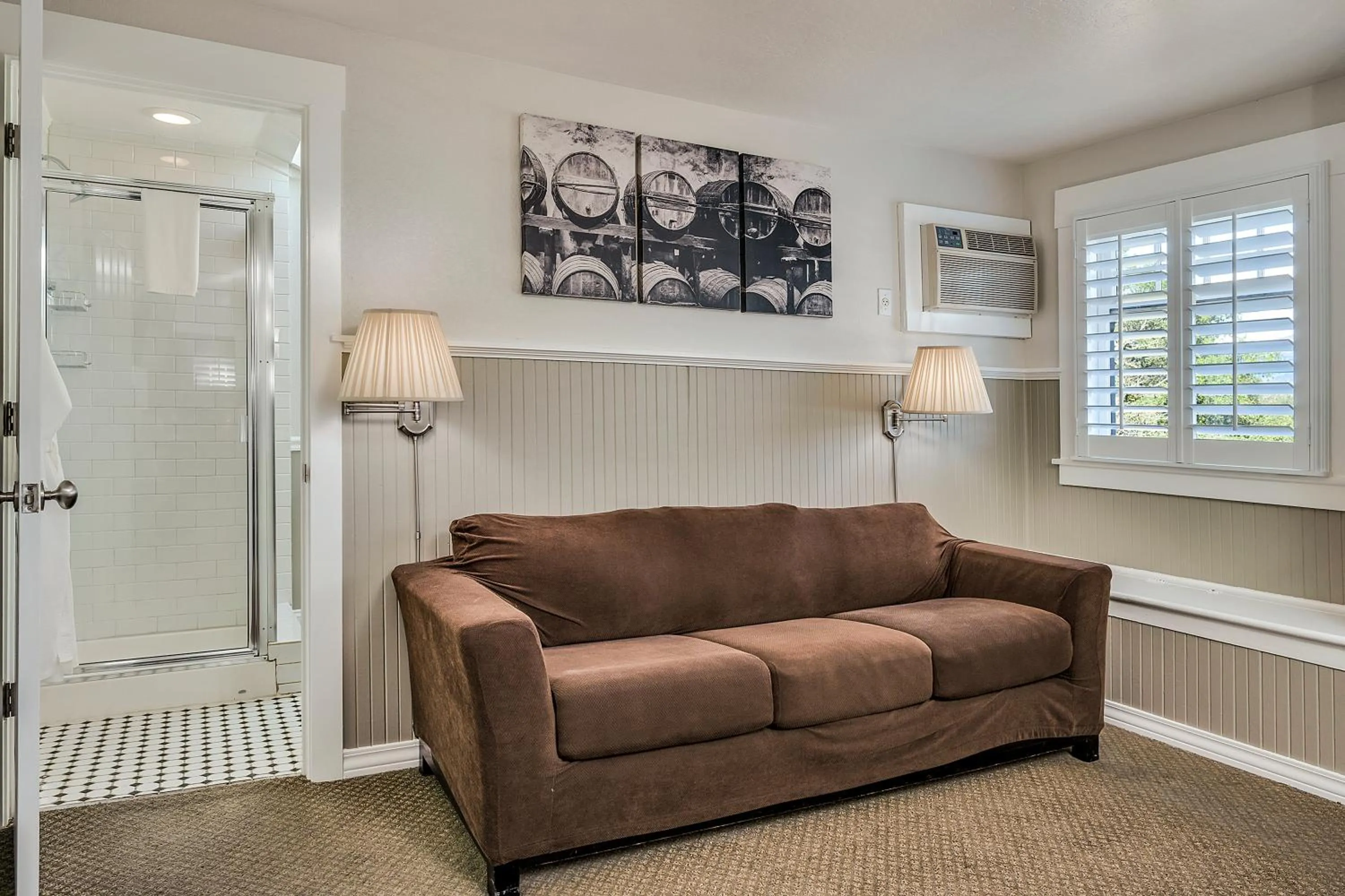 Shower in Craftsman Inn
