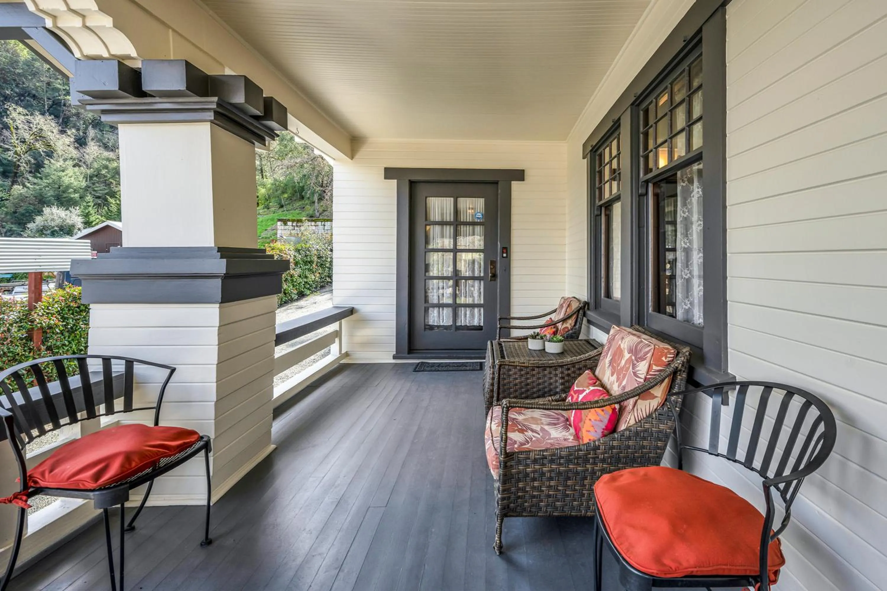 Patio in Craftsman Inn