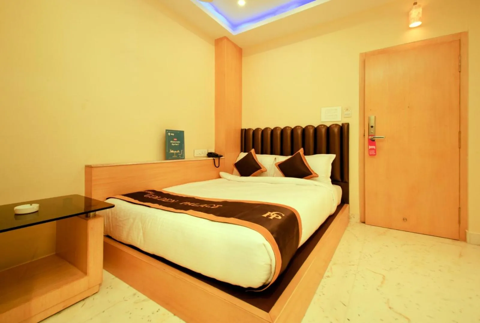 Bed in Hotel Golden Palace