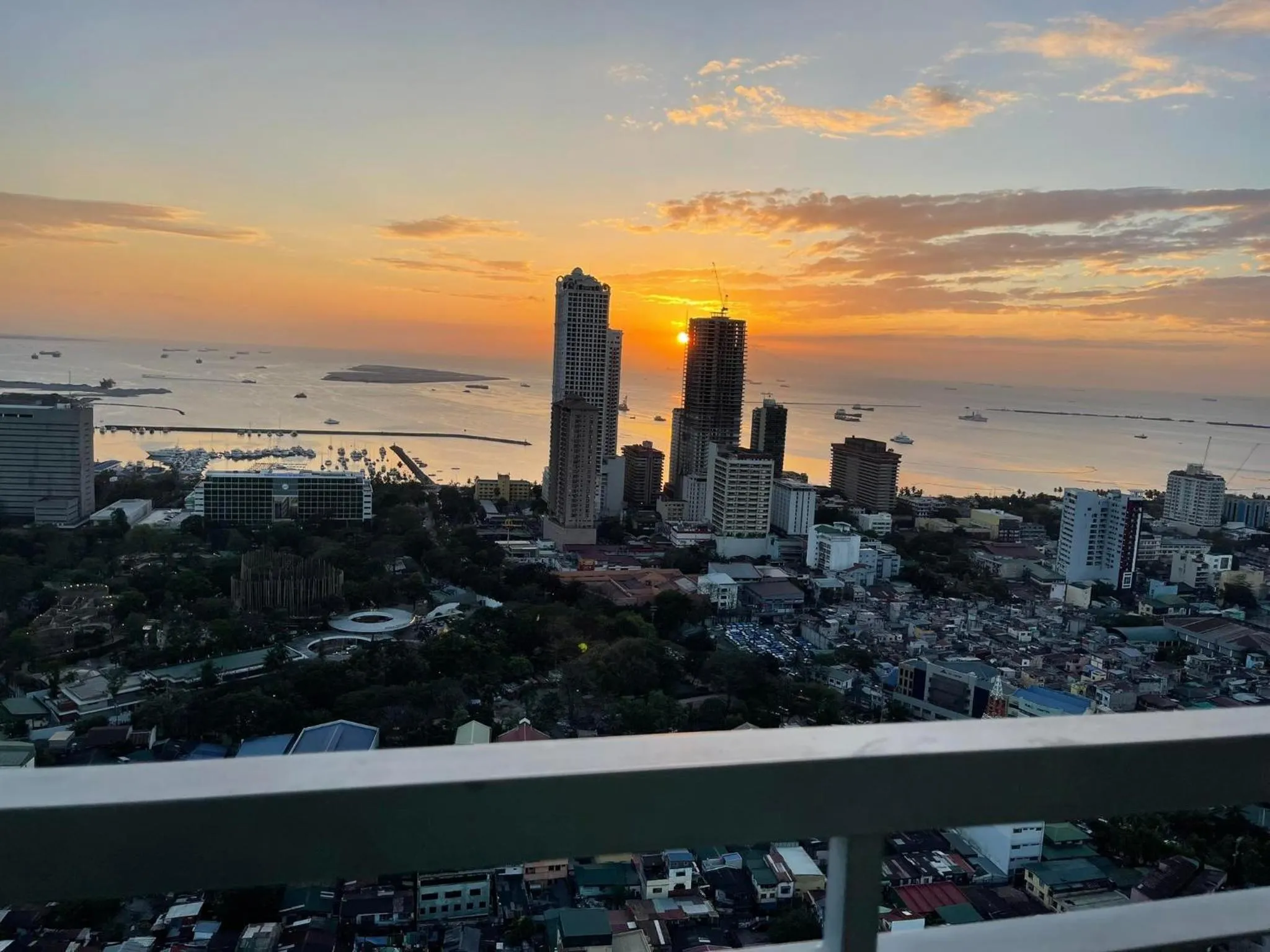 Sea view in Green Residences Stays by PBYY