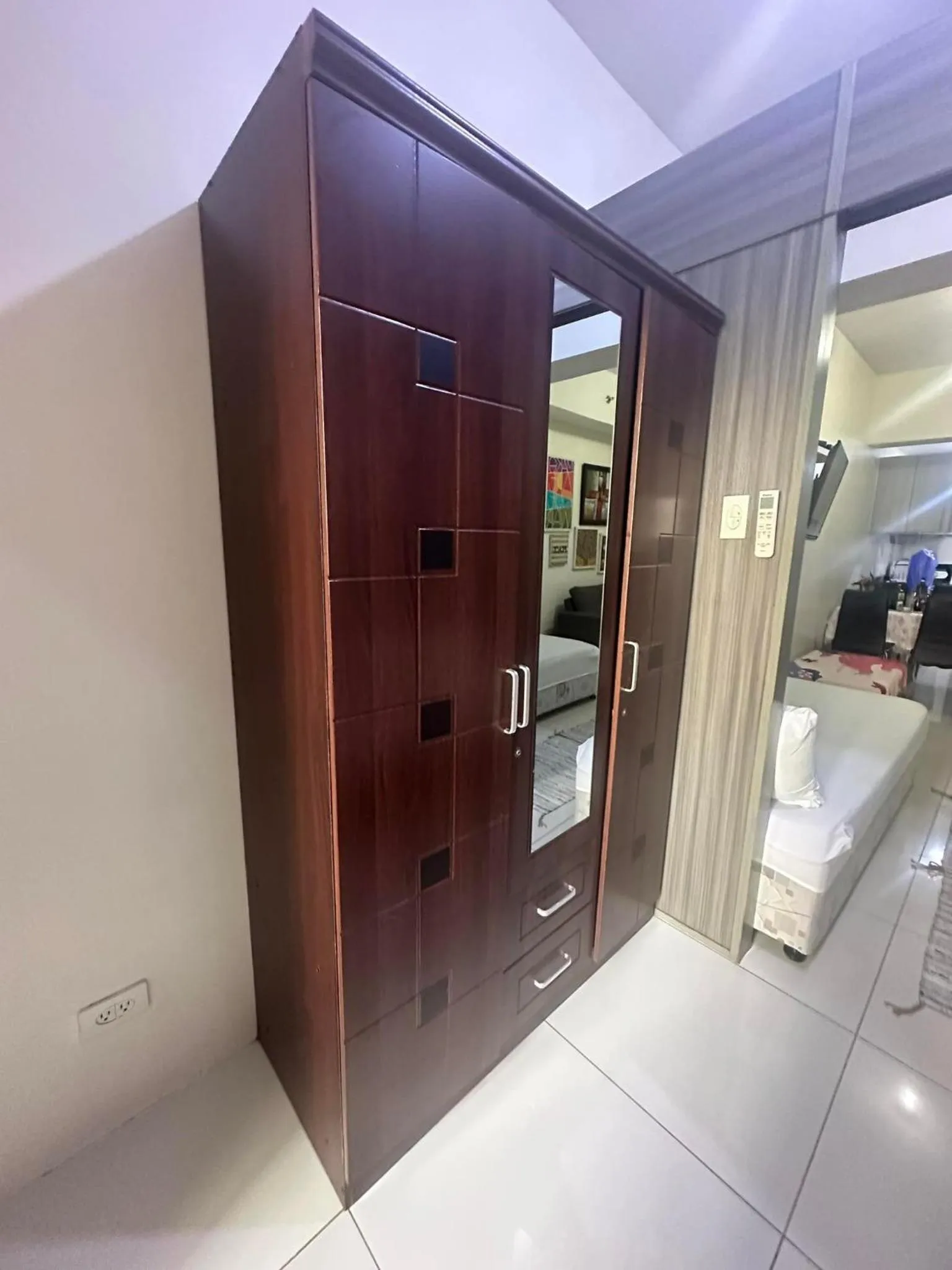 Bed, Bathroom in Green Residences Stays by PBYY