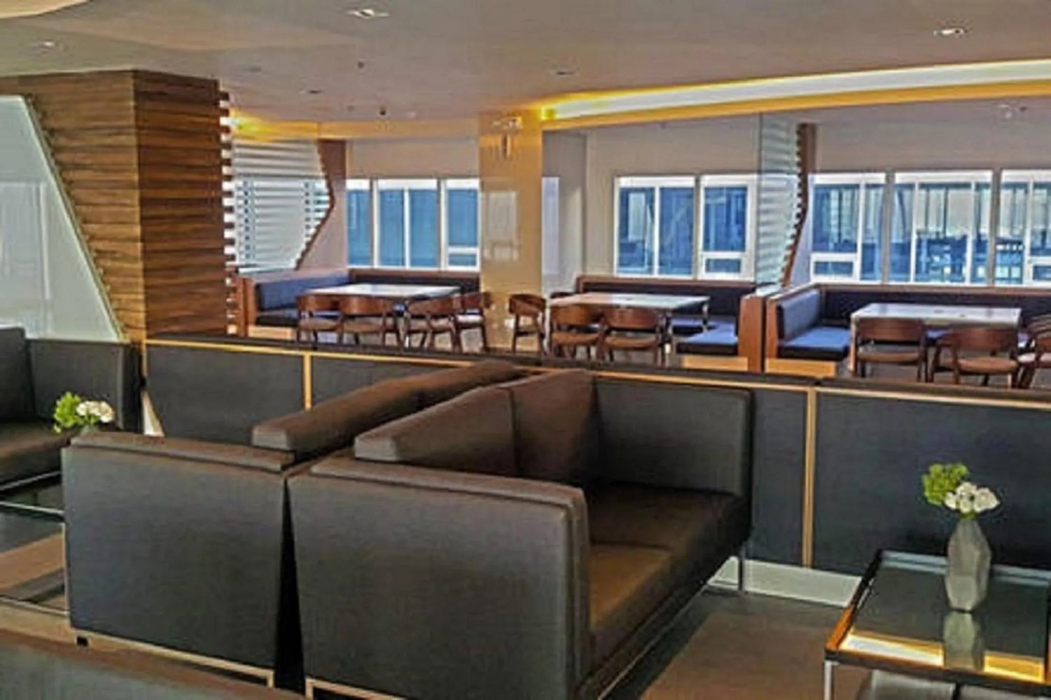 Lobby or reception, Restaurant/Places to Eat in Green Residences Stays by PBYY