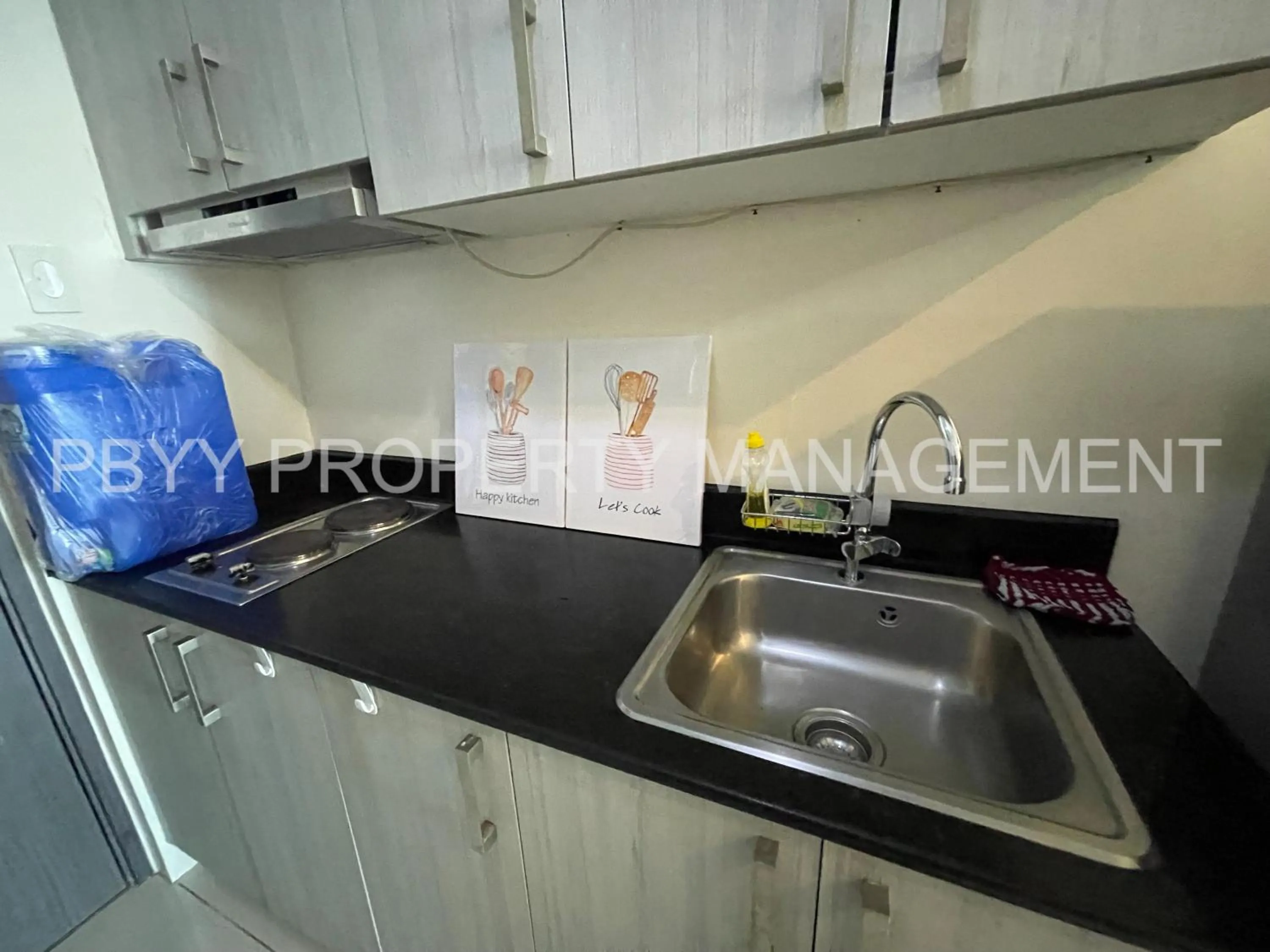 Kitchen or kitchenette, Kitchen/Kitchenette in Green Residences Stays by PBYY