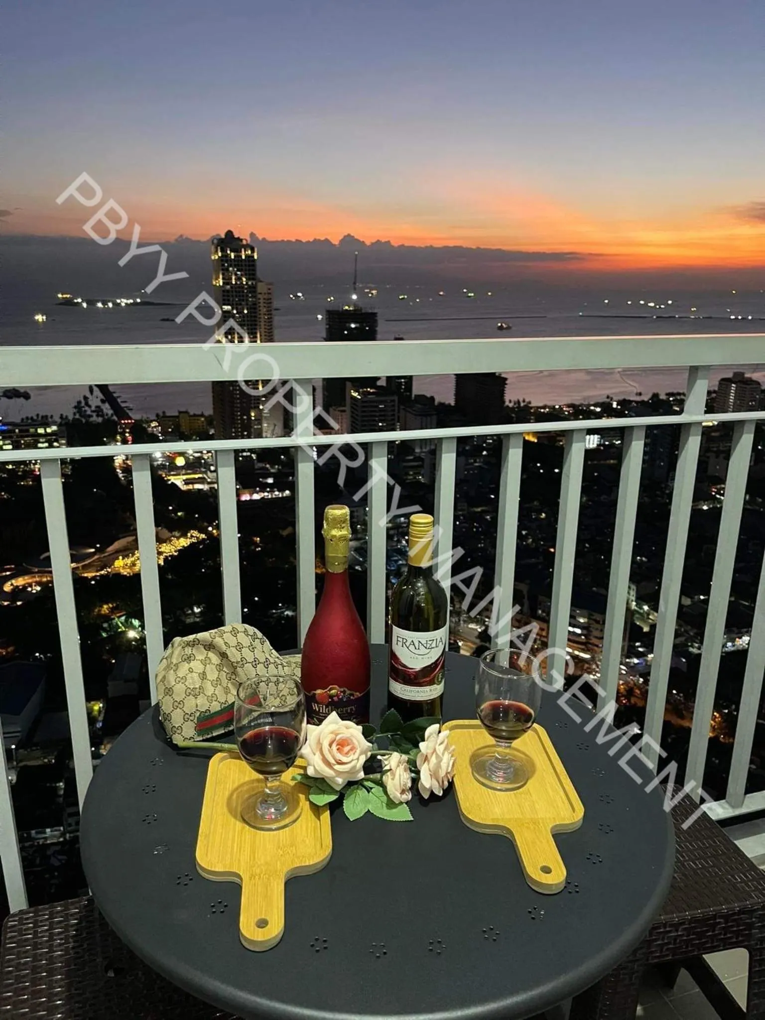 Balcony/Terrace in Green Residences Stays by PBYY