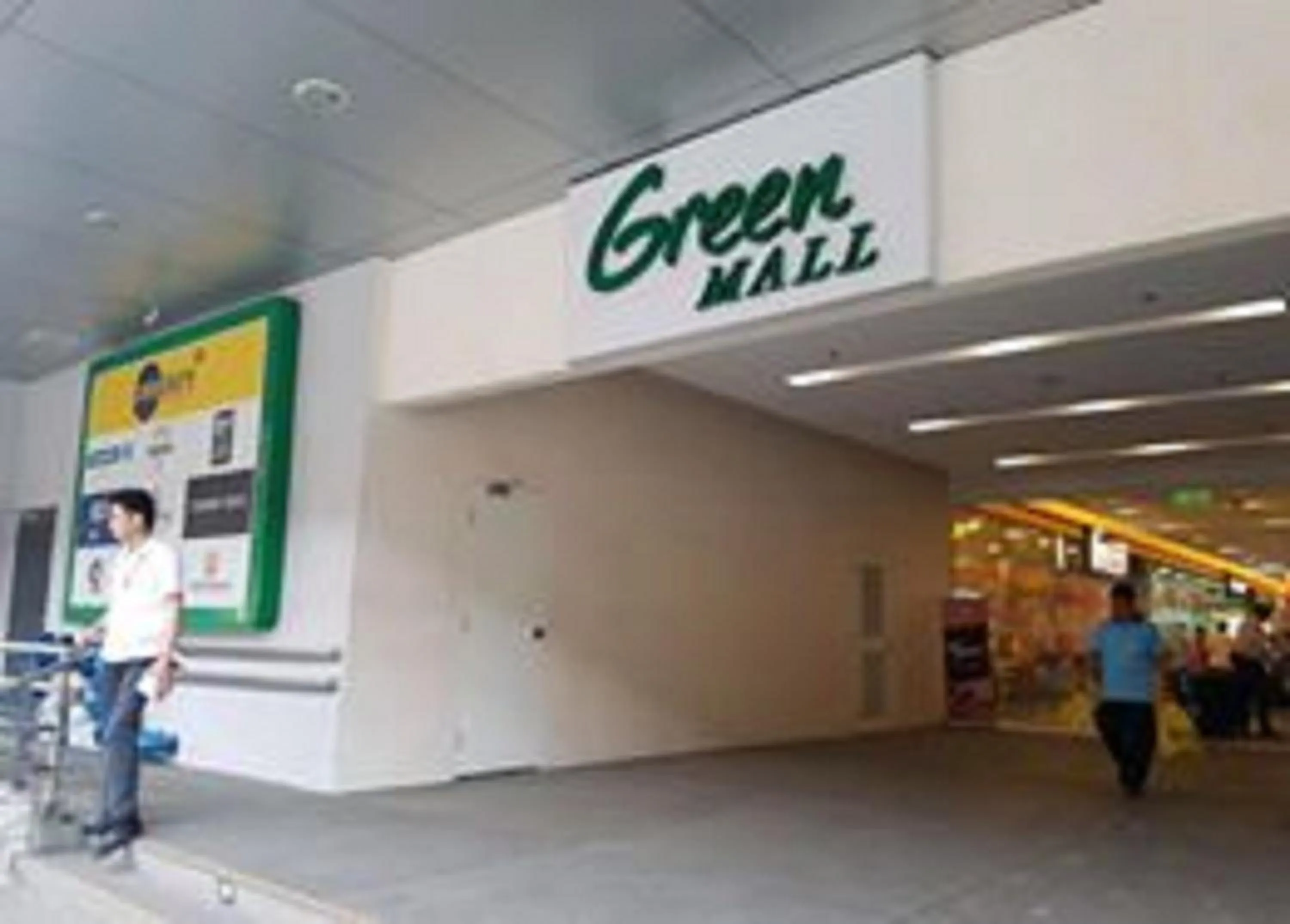 Restaurant/places to eat in Green Residences Stays by PBYY