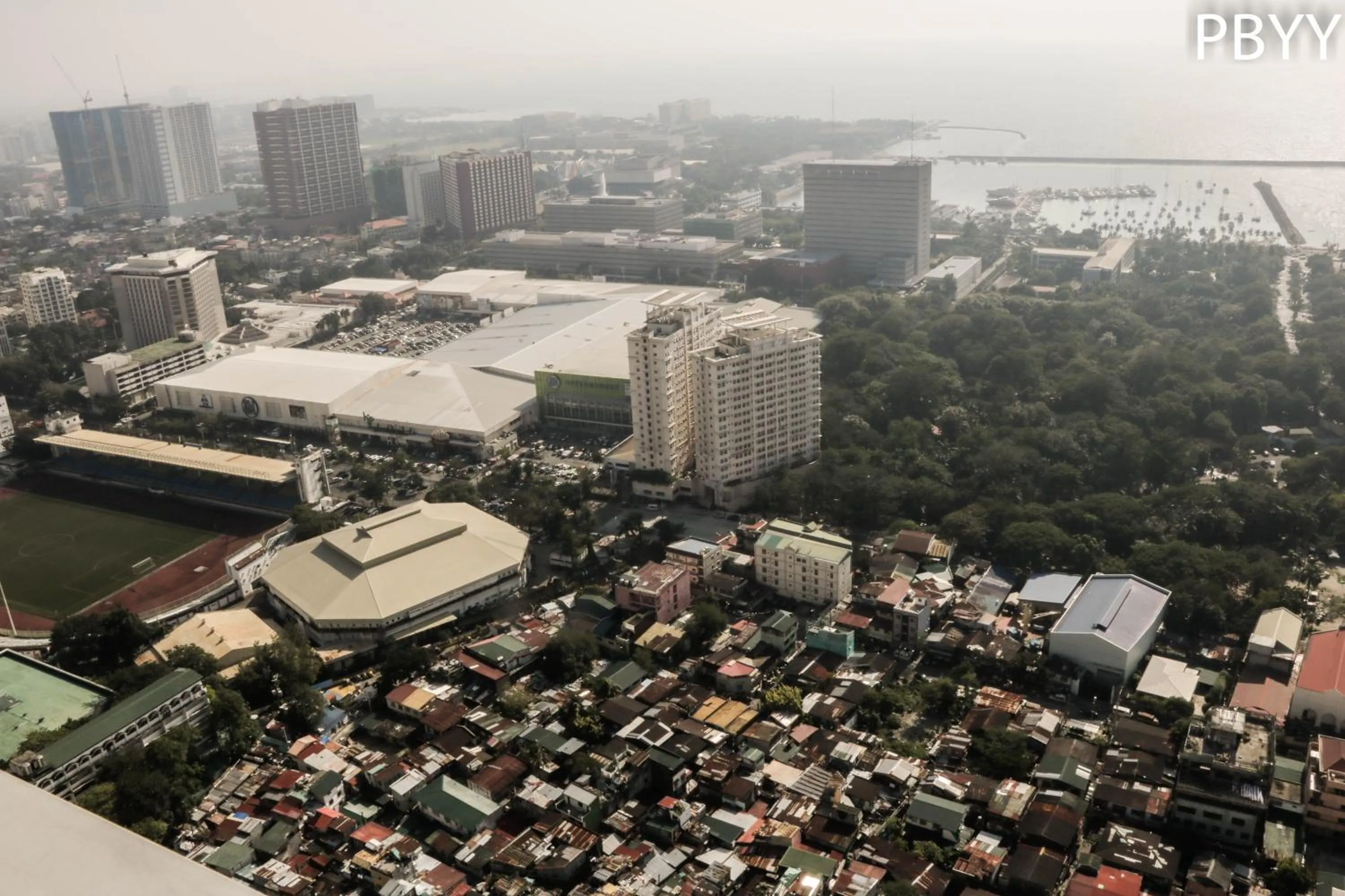 Balcony/Terrace, Bird's-eye View in Green Residences Stays by PBYY