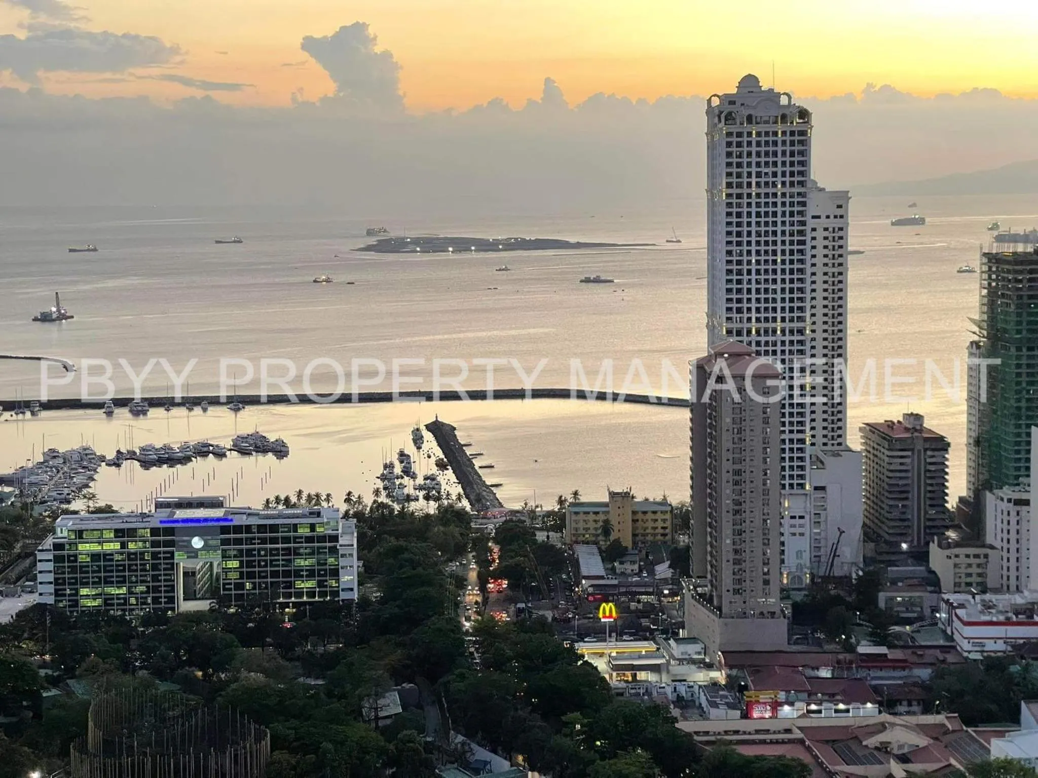 City view in Green Residences Stays by PBYY