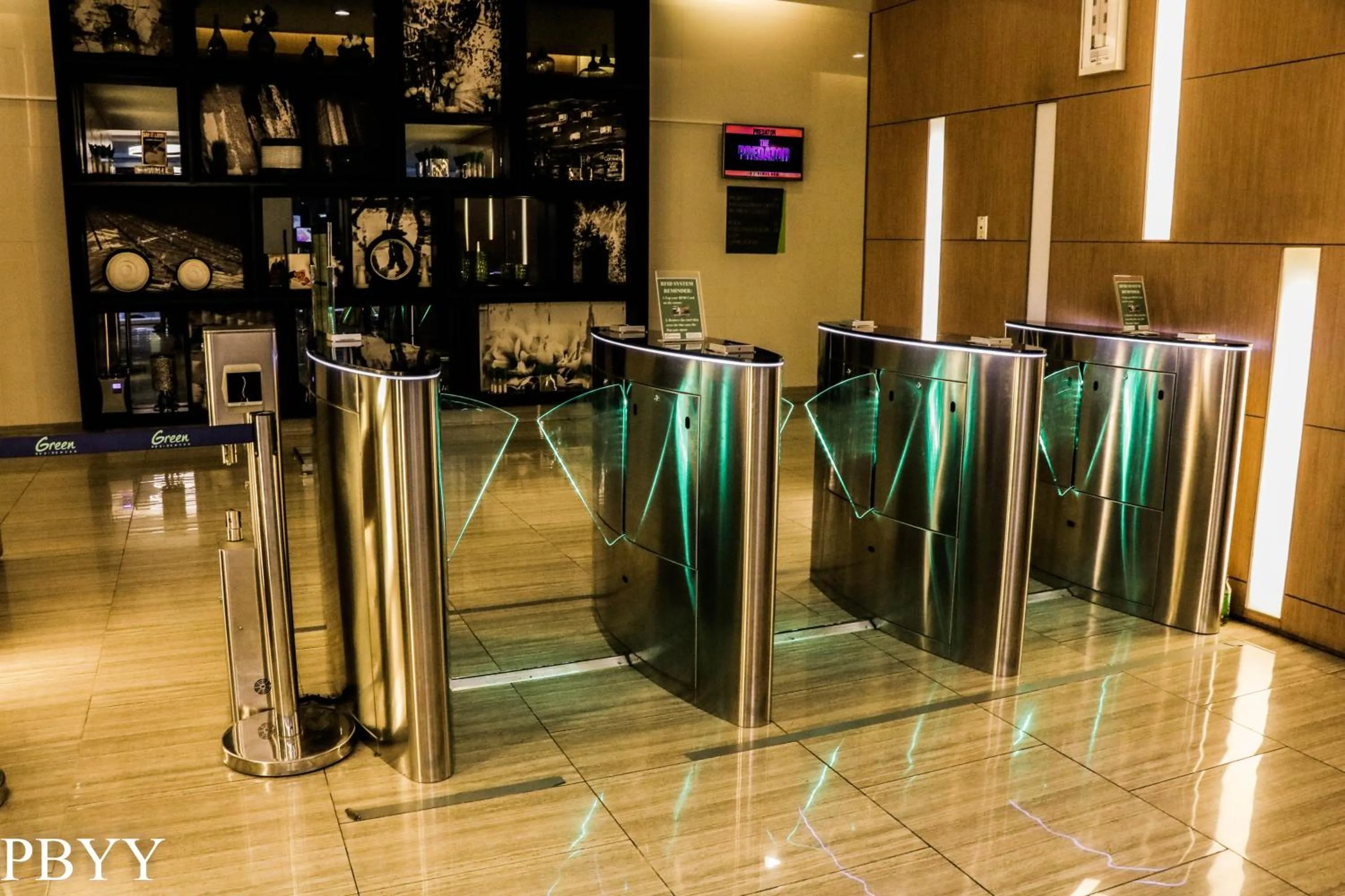 Property building in Green Residences Stays by PBYY