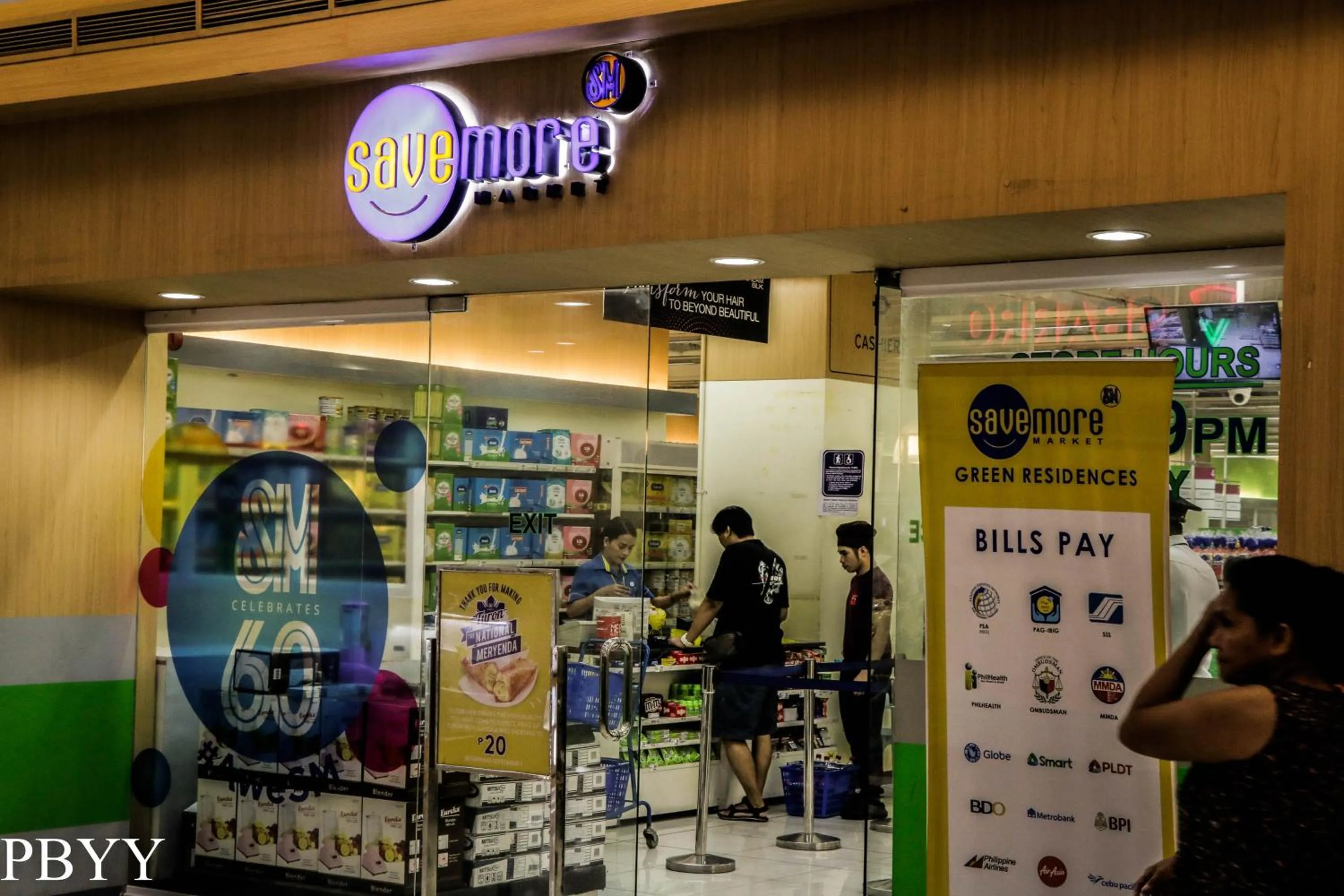 Restaurant/places to eat in Green Residences Stays by PBYY