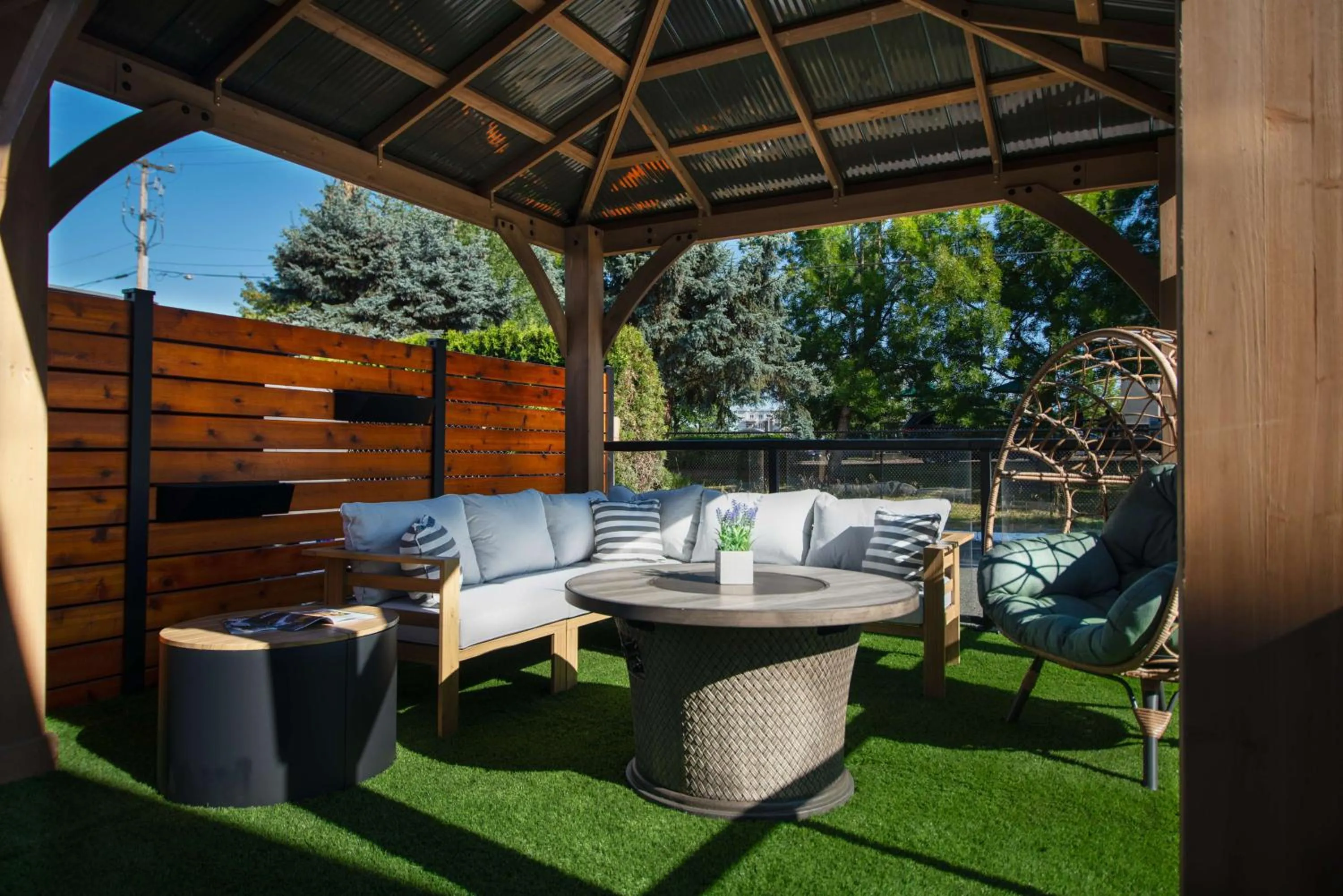 Property building in Travelodge by Wyndham Courtenay BC