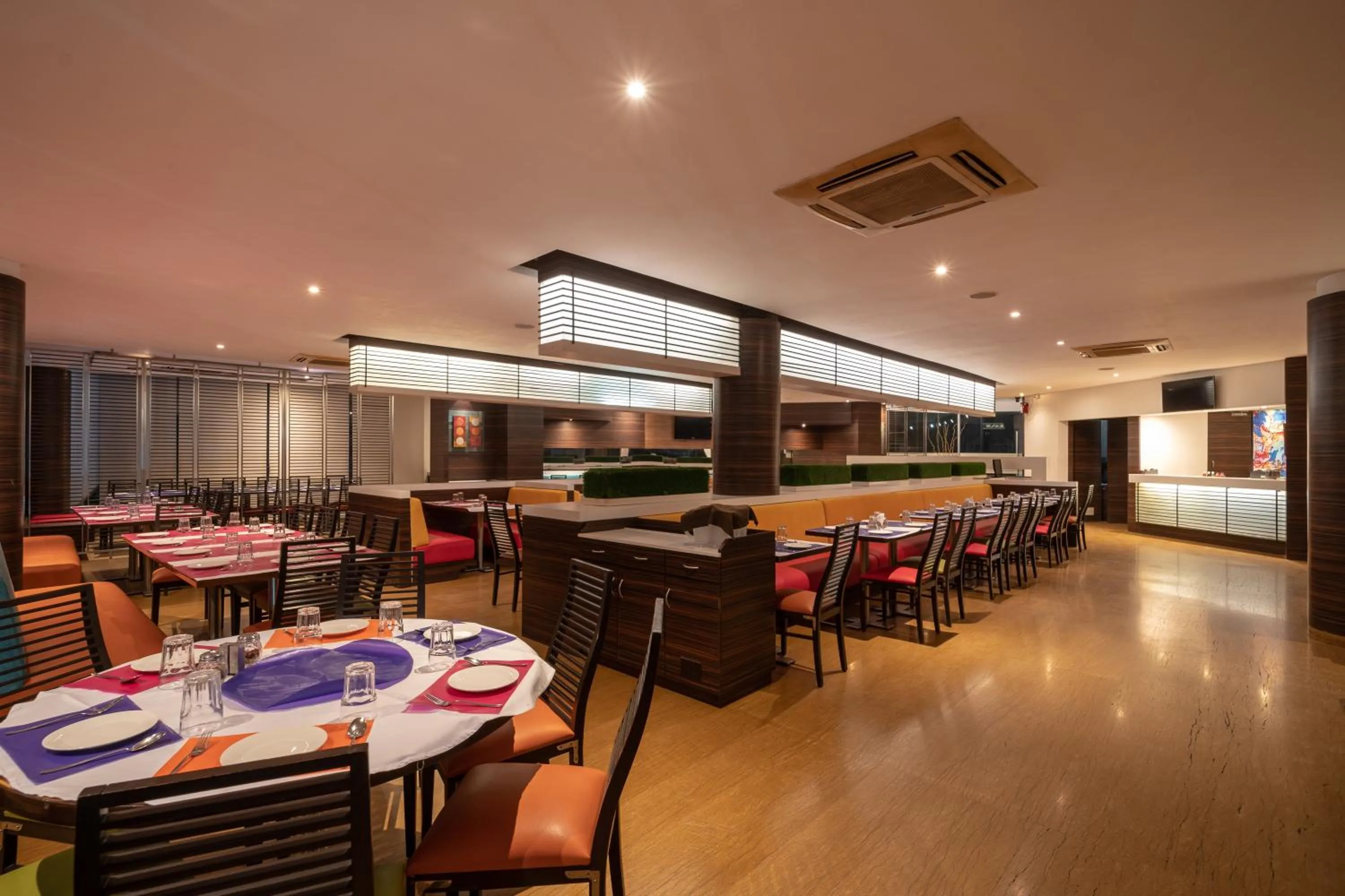 Restaurant/places to eat in Triose Boutique Hotel Lonavala