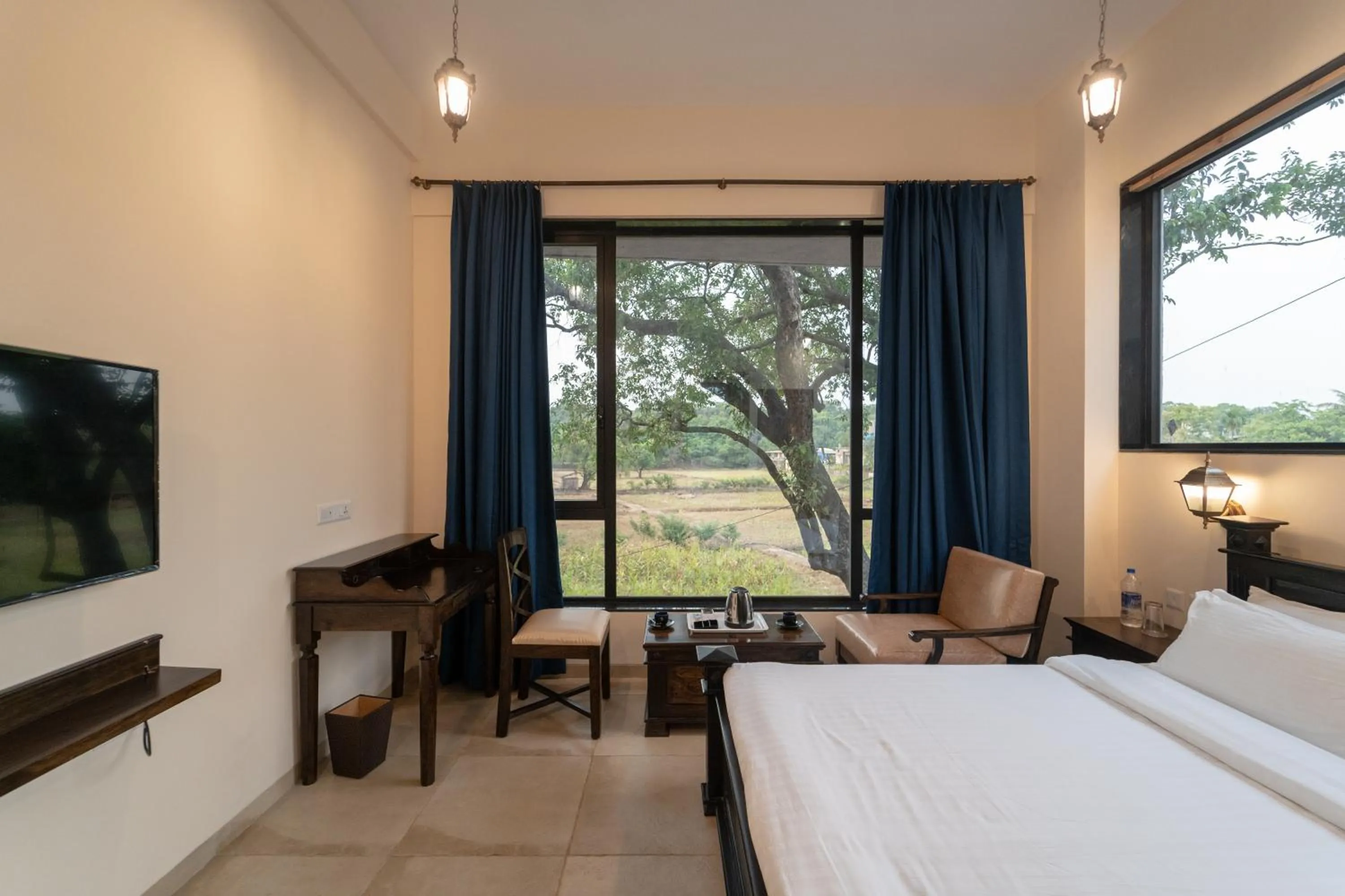 Photo of the whole room, Bed in Triose Boutique Hotel Lonavala