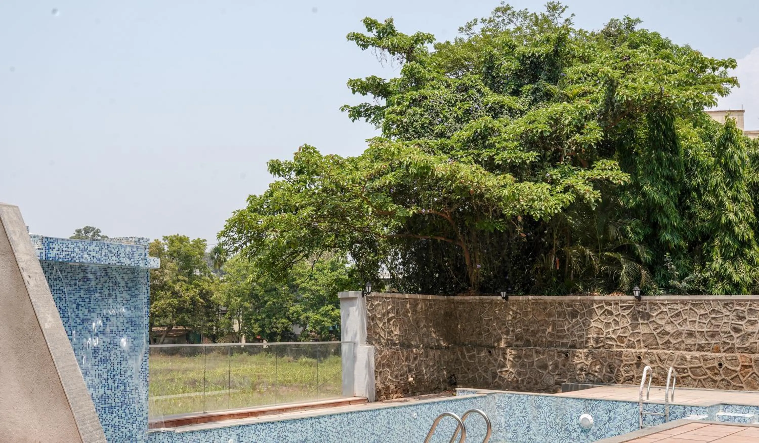 Swimming pool in Triose Boutique Hotel Lonavala