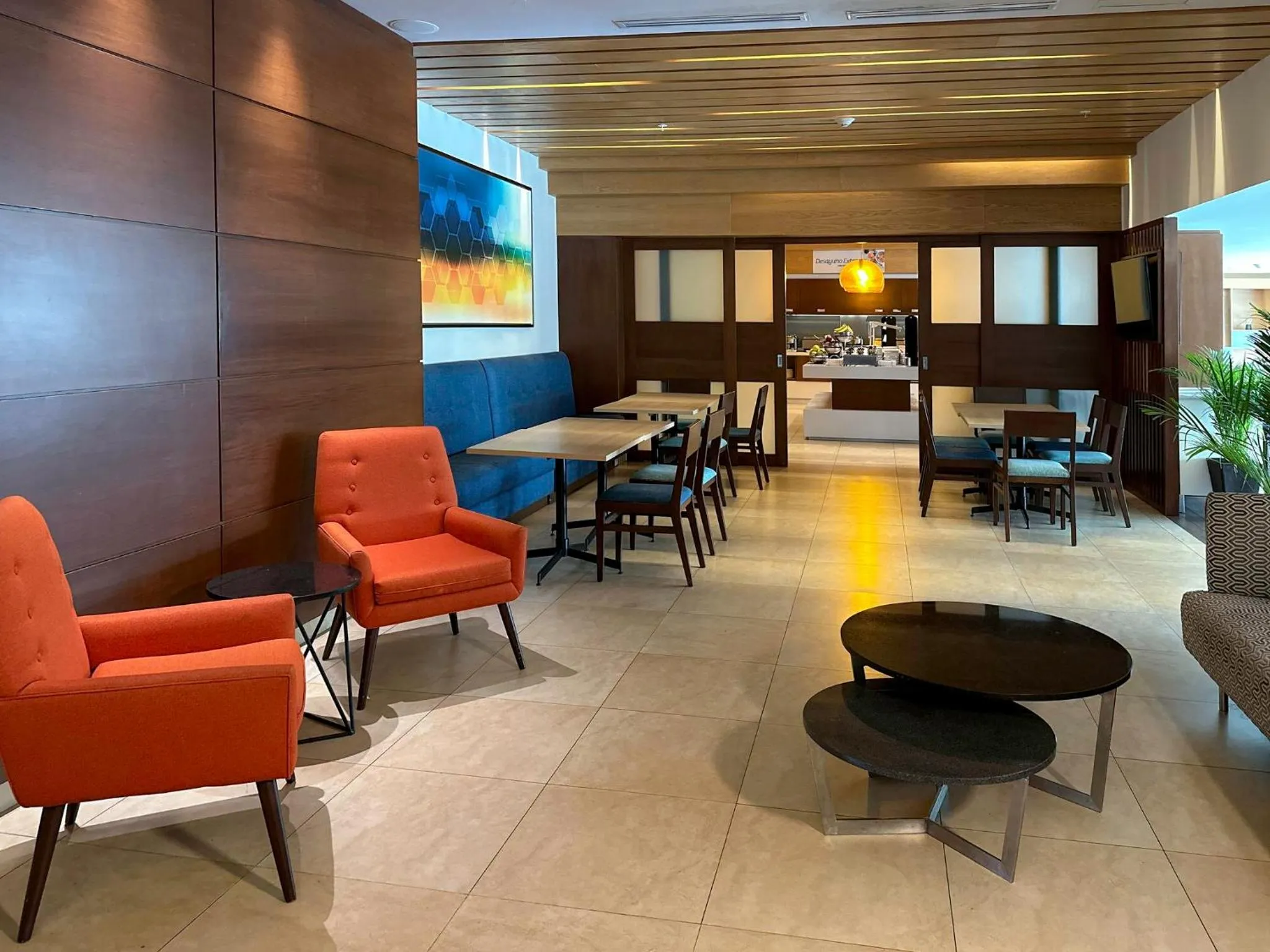 Breakfast in Holiday Inn Express Mérida by IHG