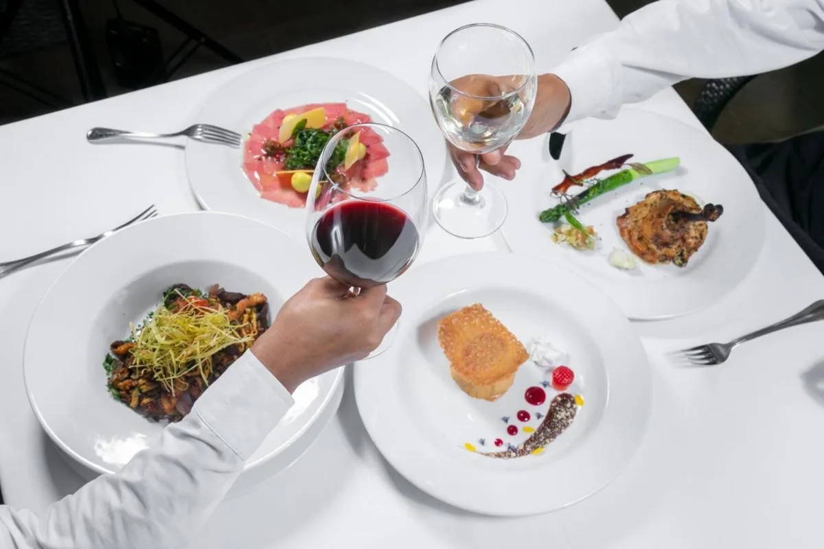 Restaurant/places to eat in Hotel Dann Carlton Medellín