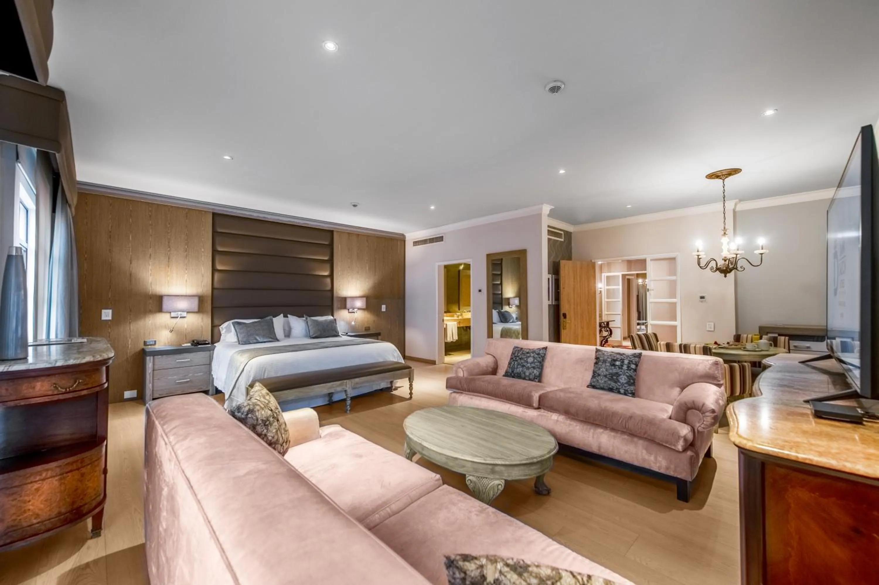 Bed in Hotel Dann Carlton Medellín