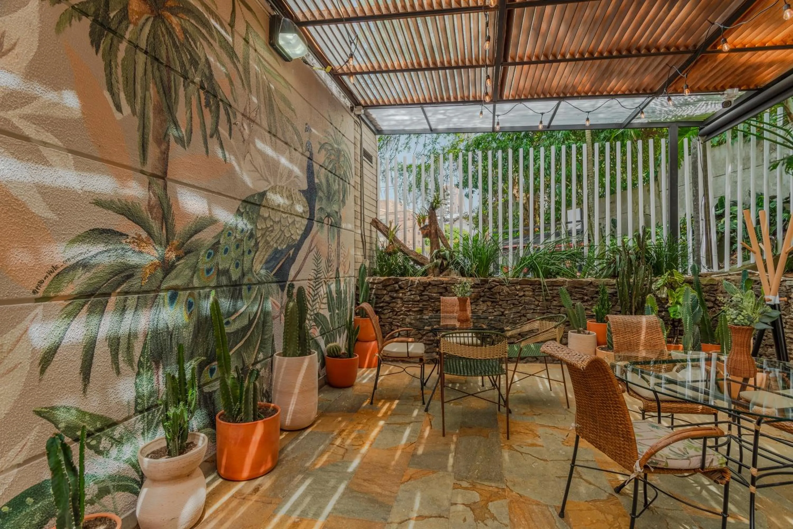 Restaurant/places to eat in Hotel Poblado Alejandria