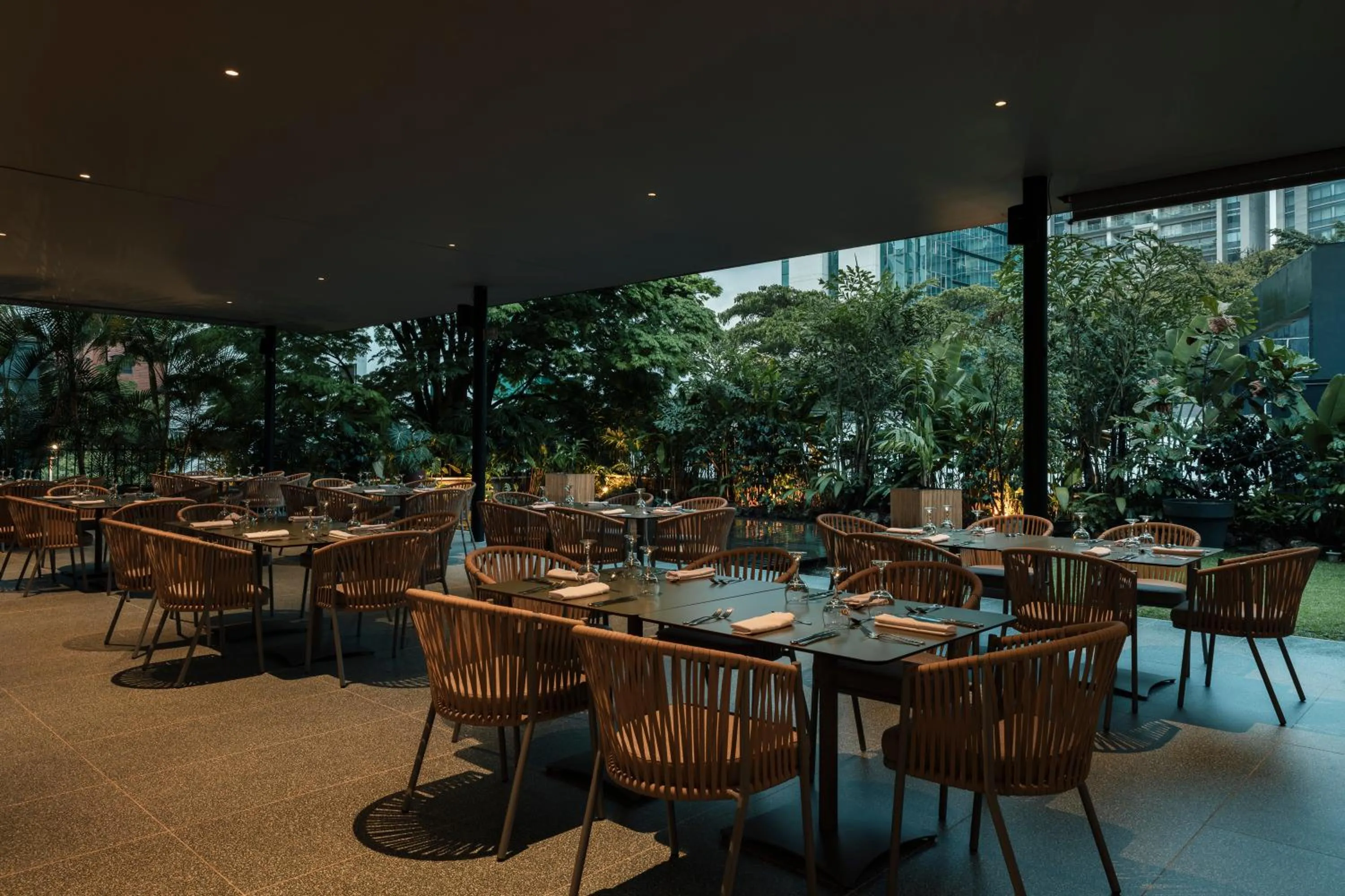 Restaurant/places to eat in Hotel Poblado Plaza