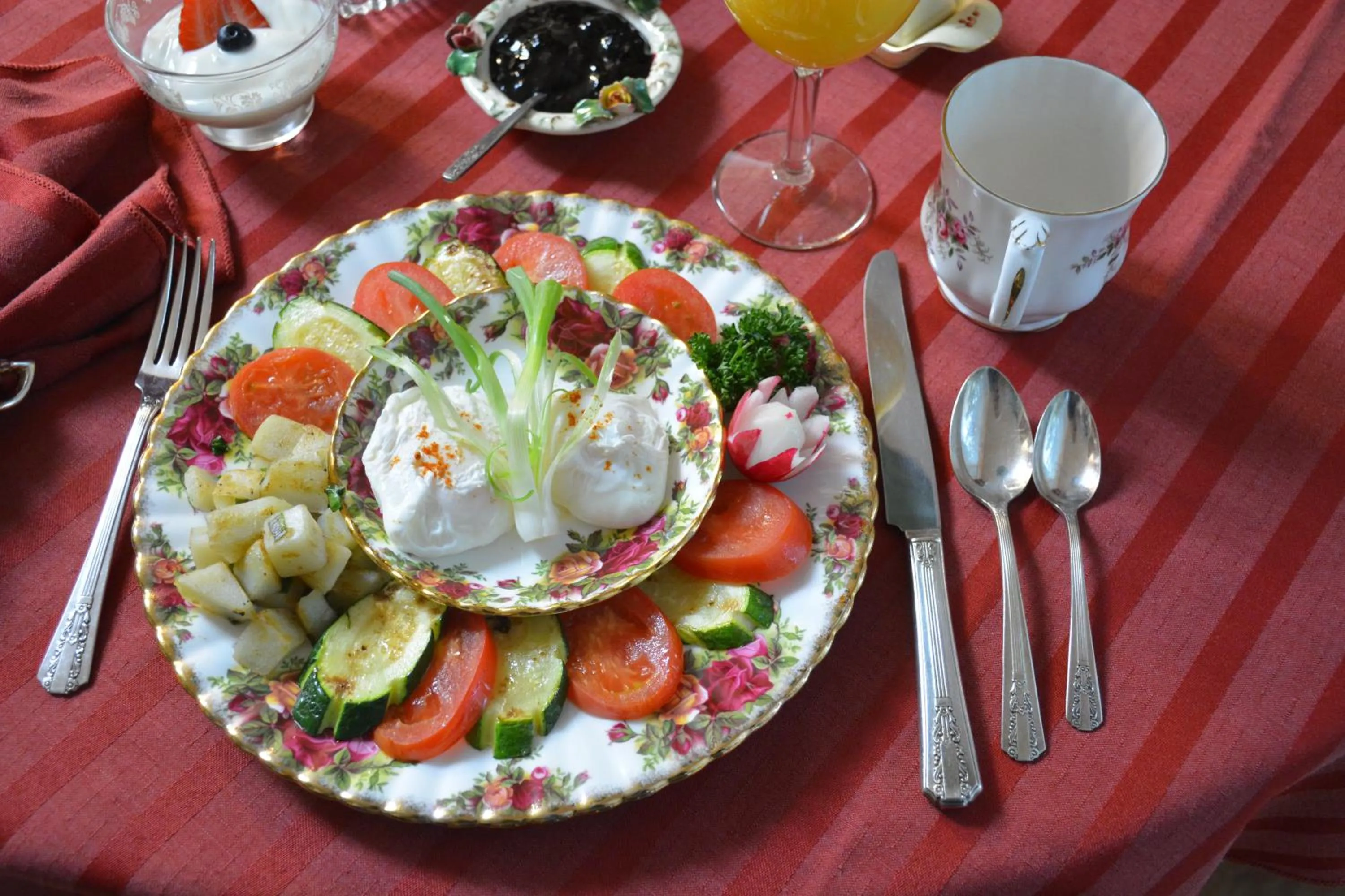 Breakfast in Tea Cozy Bed & Breakfast