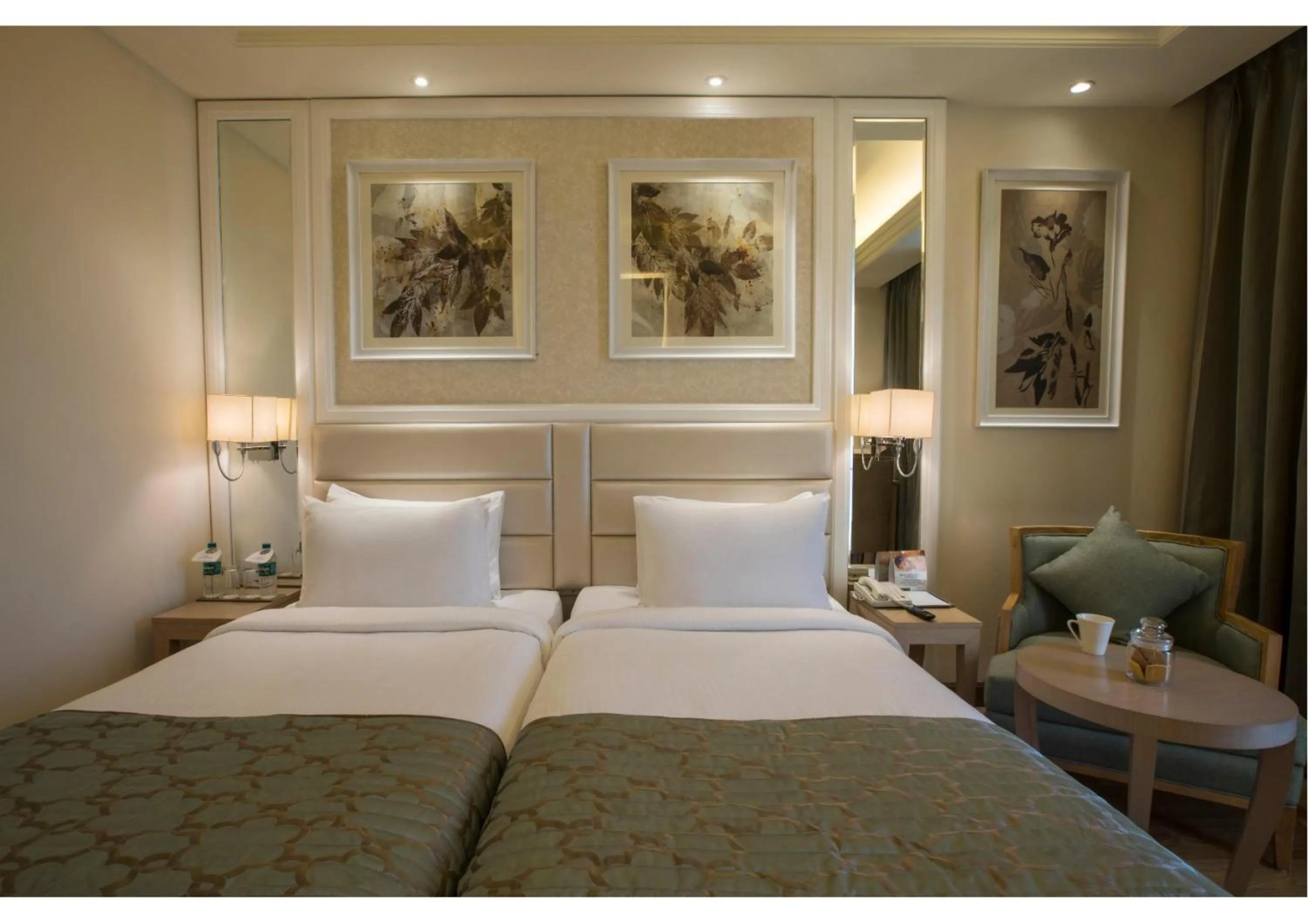 Bed in Singhania Sarovar Portico