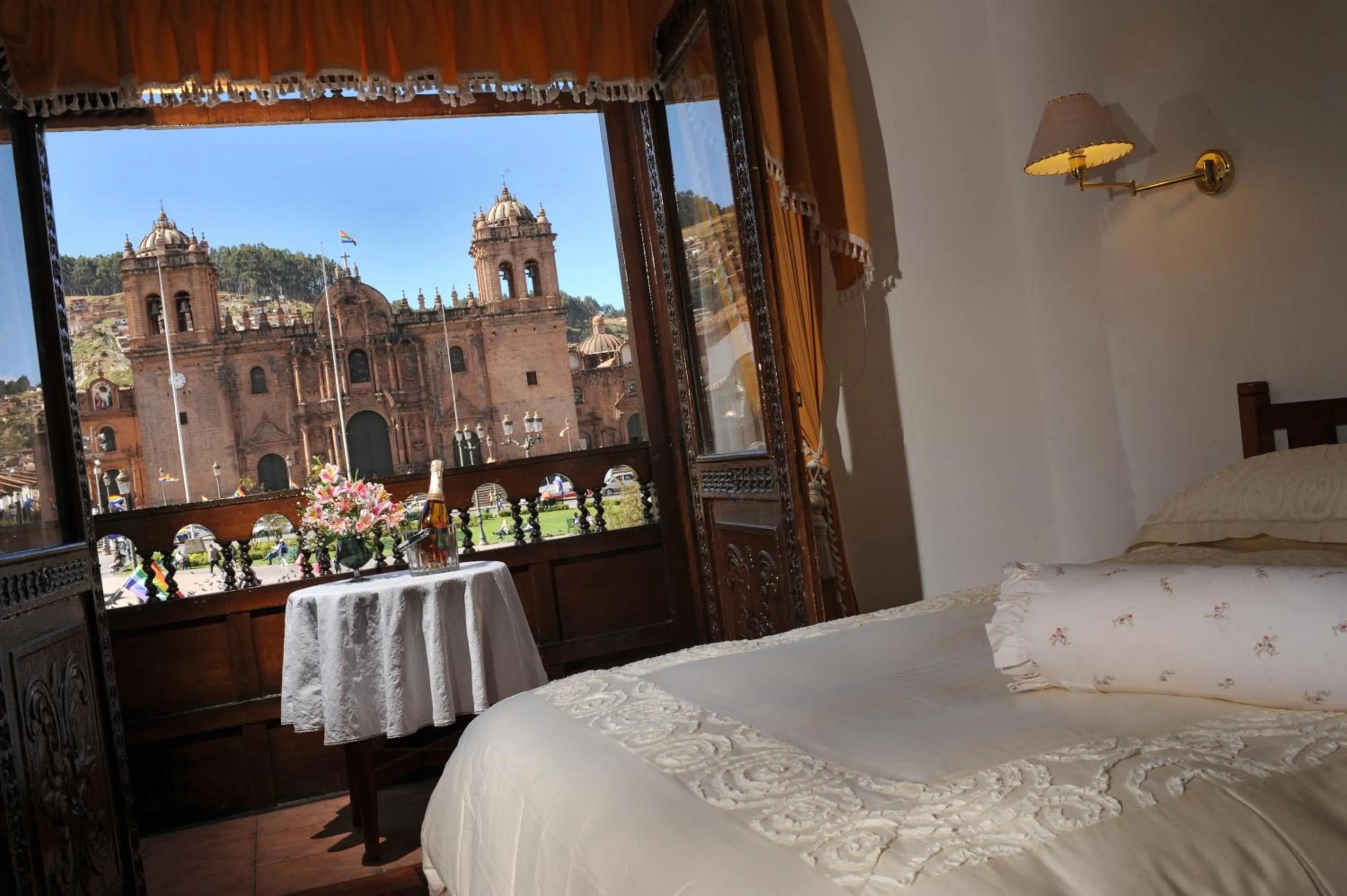 Balcony/Terrace, Bed in El Virrey Boutique