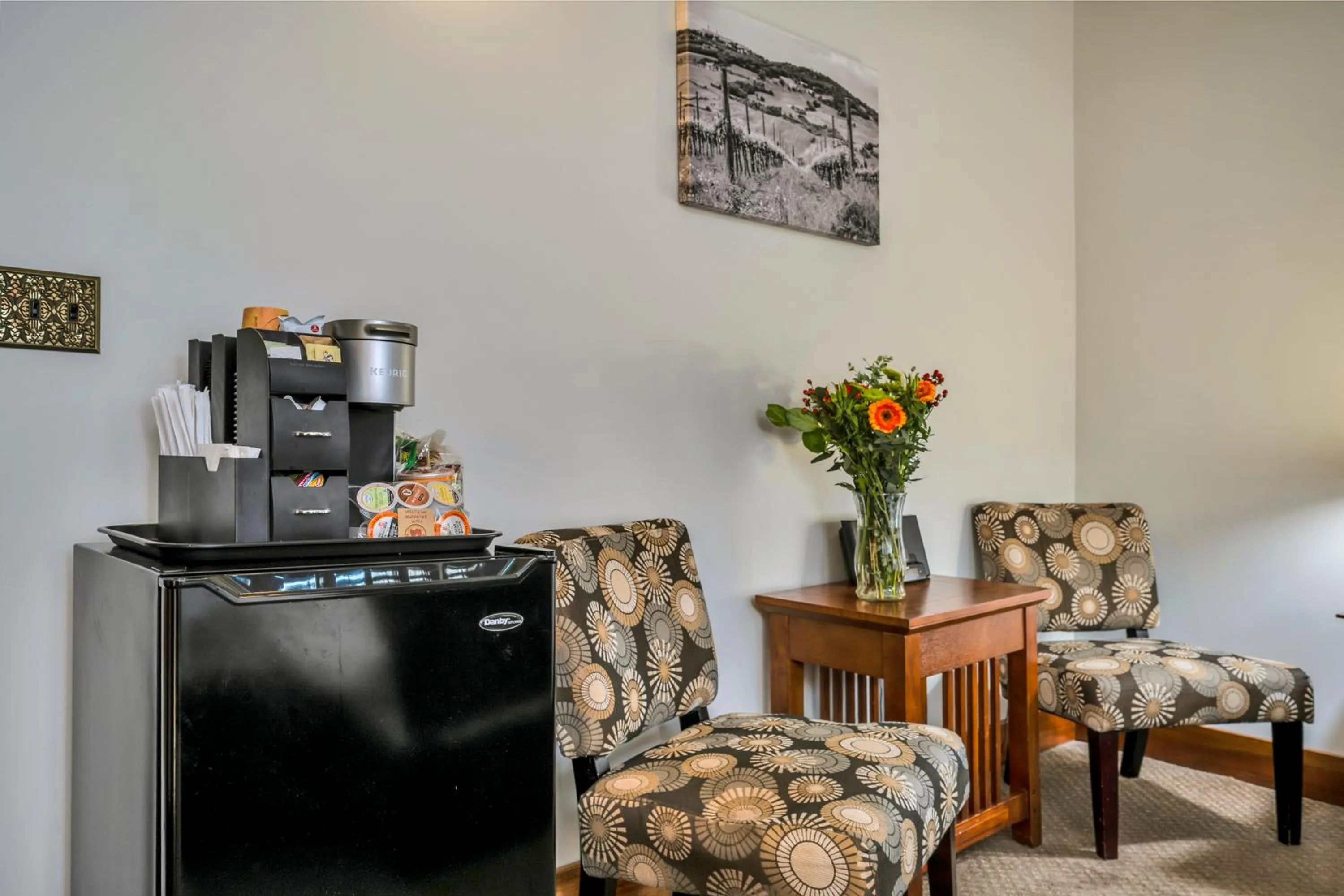 Coffee/tea facilities in Calistoga Wine Way Inn