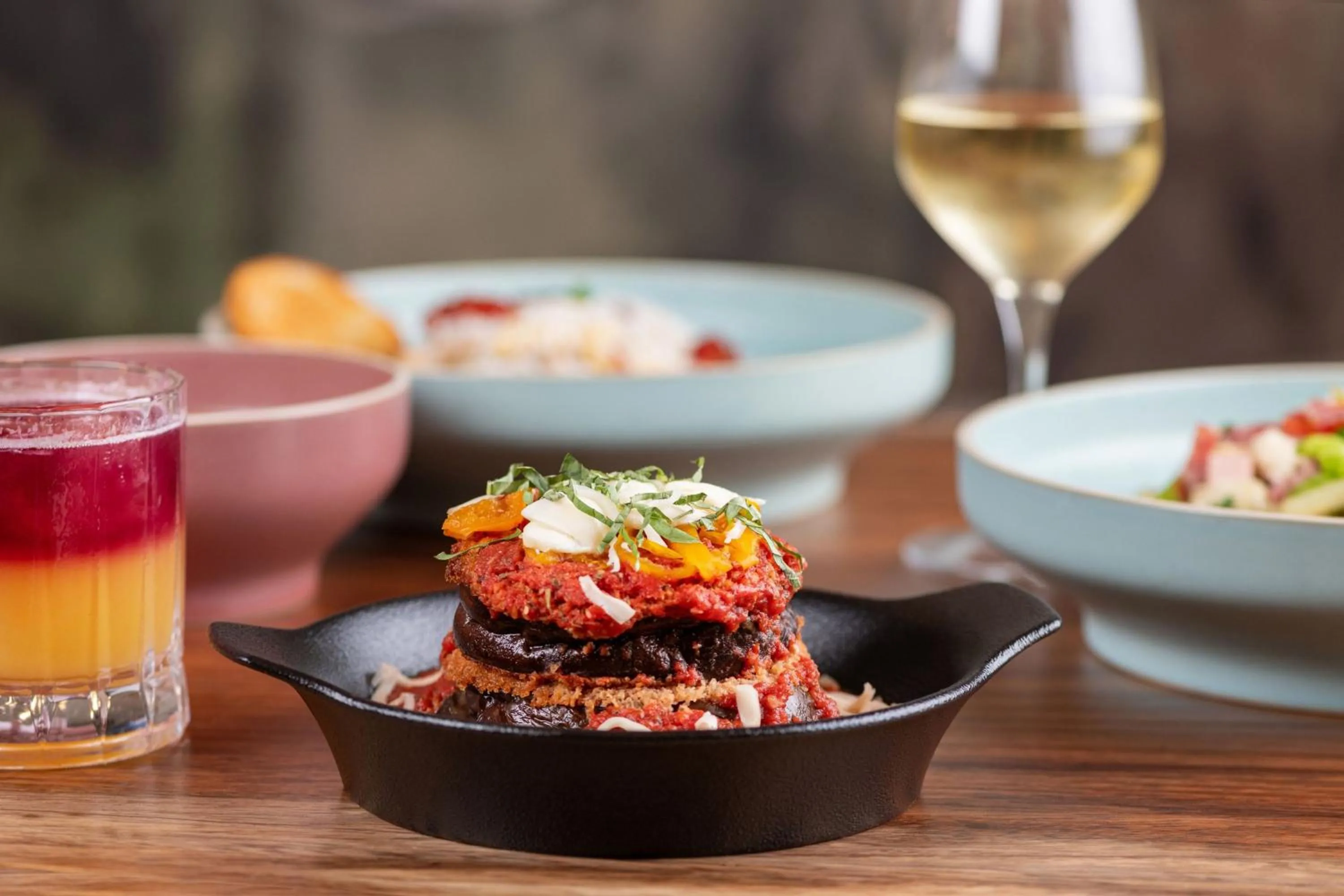 Restaurant/places to eat in The Inelle, Oakhurst Yosemite, a Tribute Portfolio Hotel