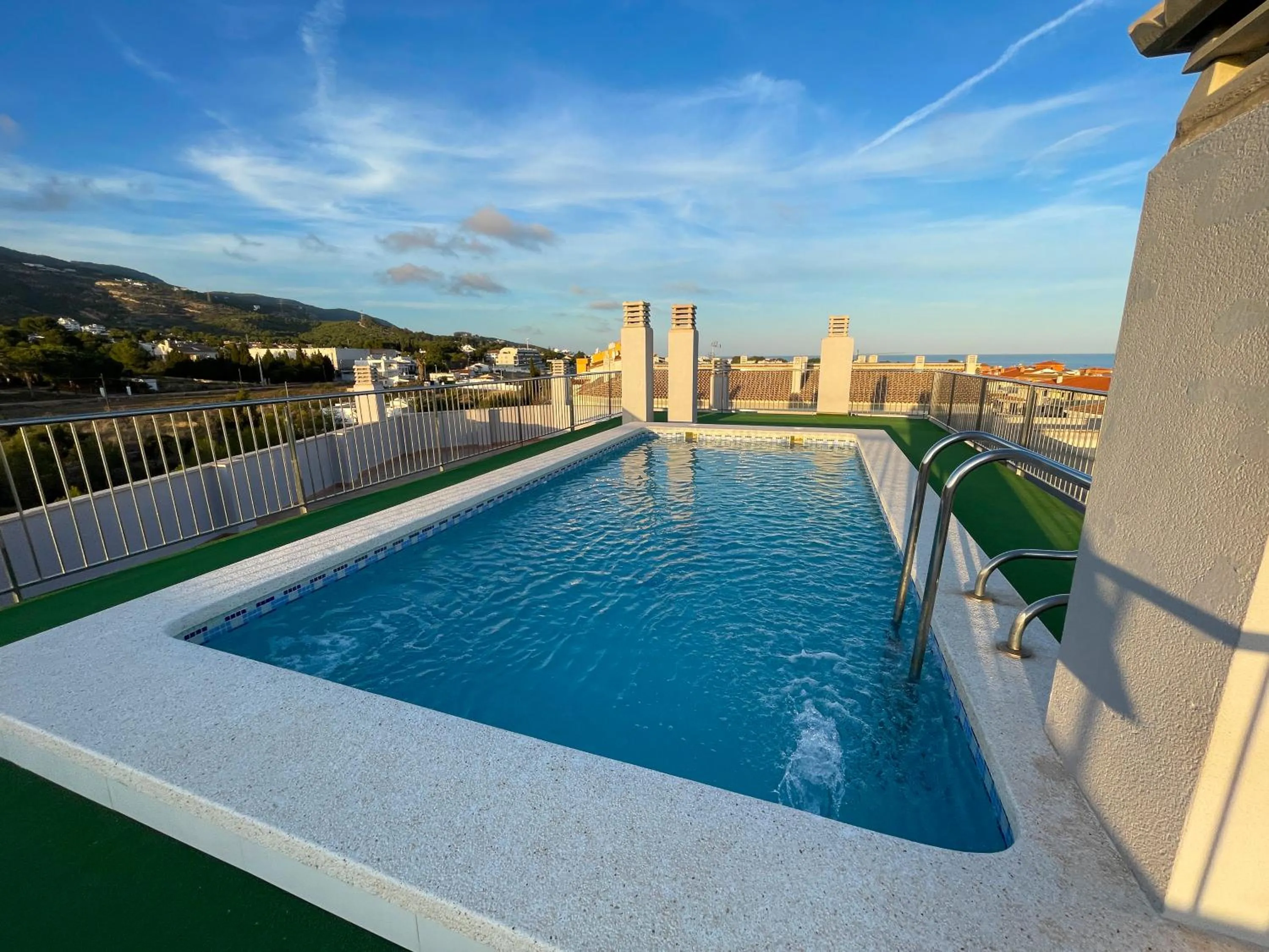 Swimming pool in Apartamentos Neptuno 3000
