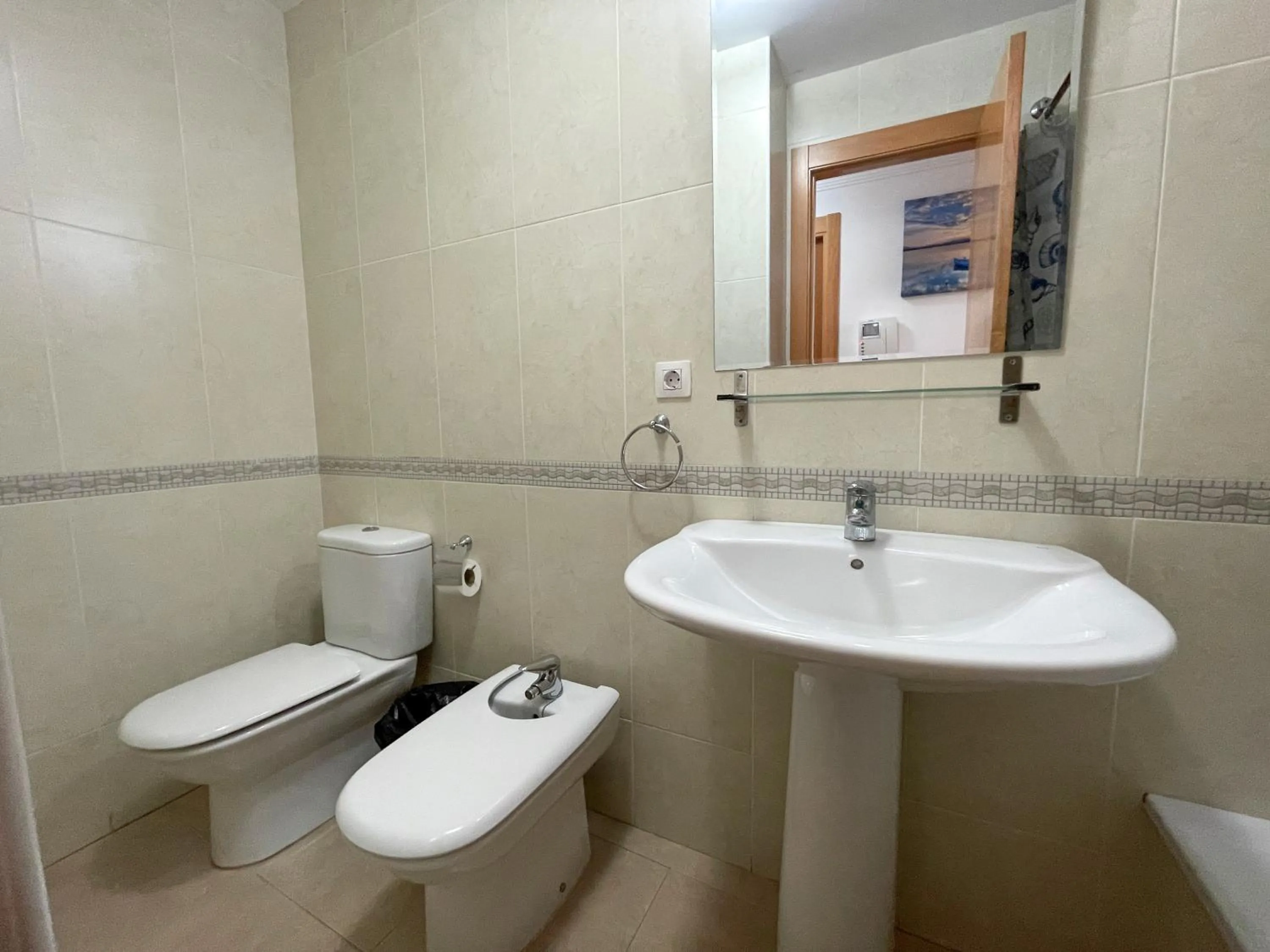 Toilet in Apartamentos Neptuno 3000