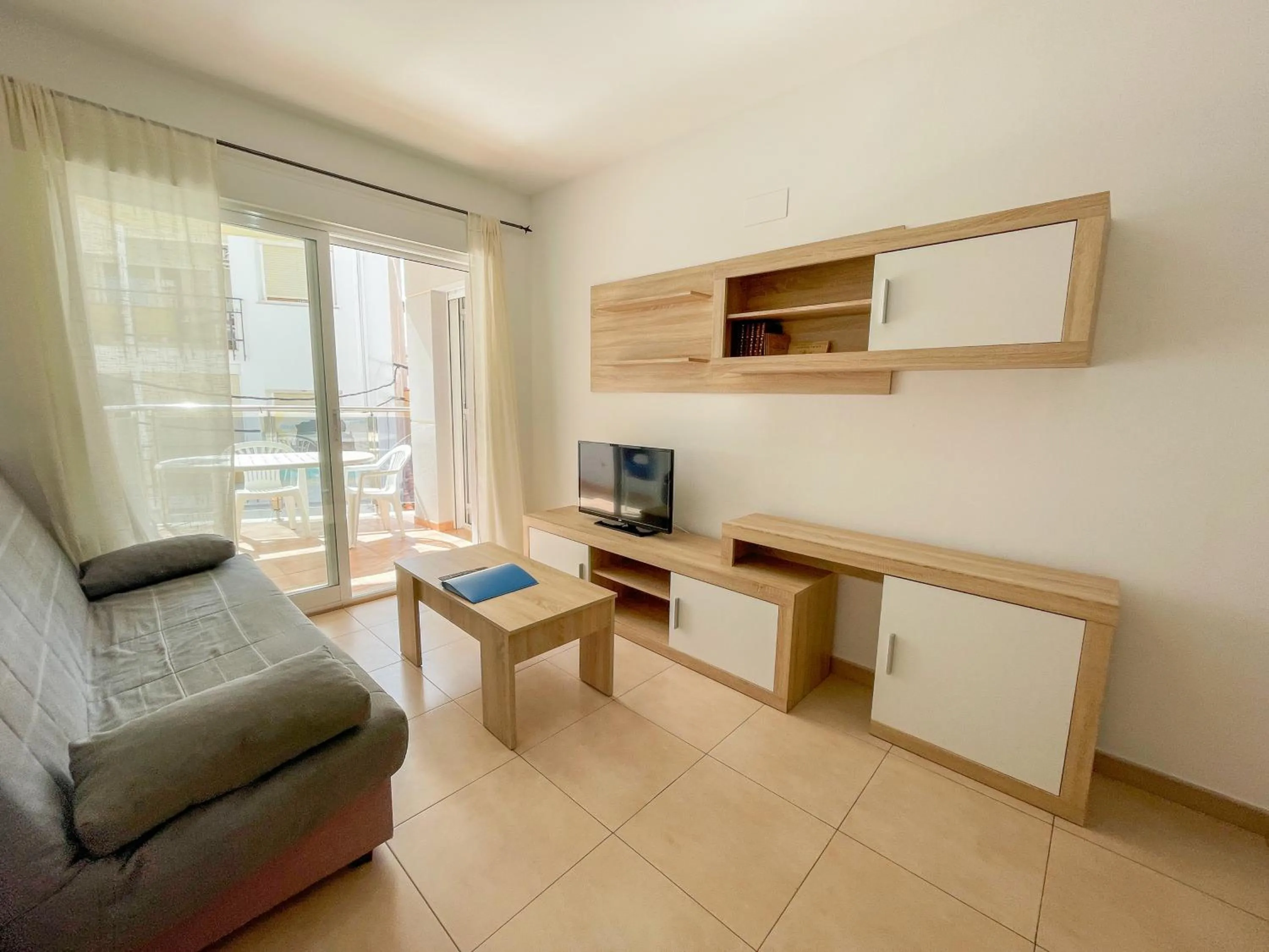 TV and multimedia in Apartamentos Neptuno 3000