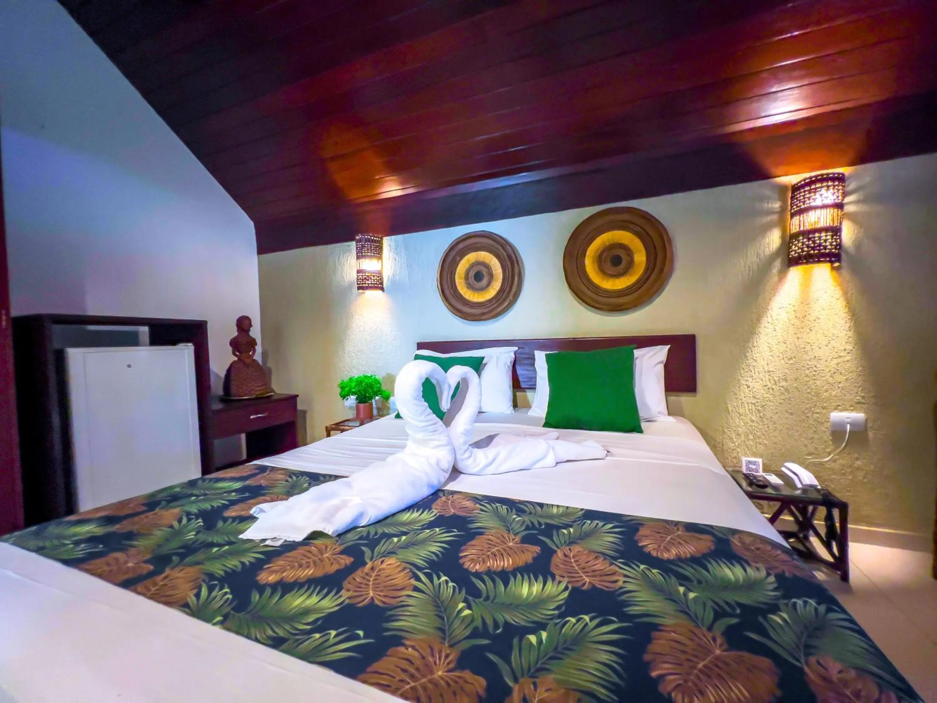 Photo of the whole room, Bed in Pousada Pérola do Porto