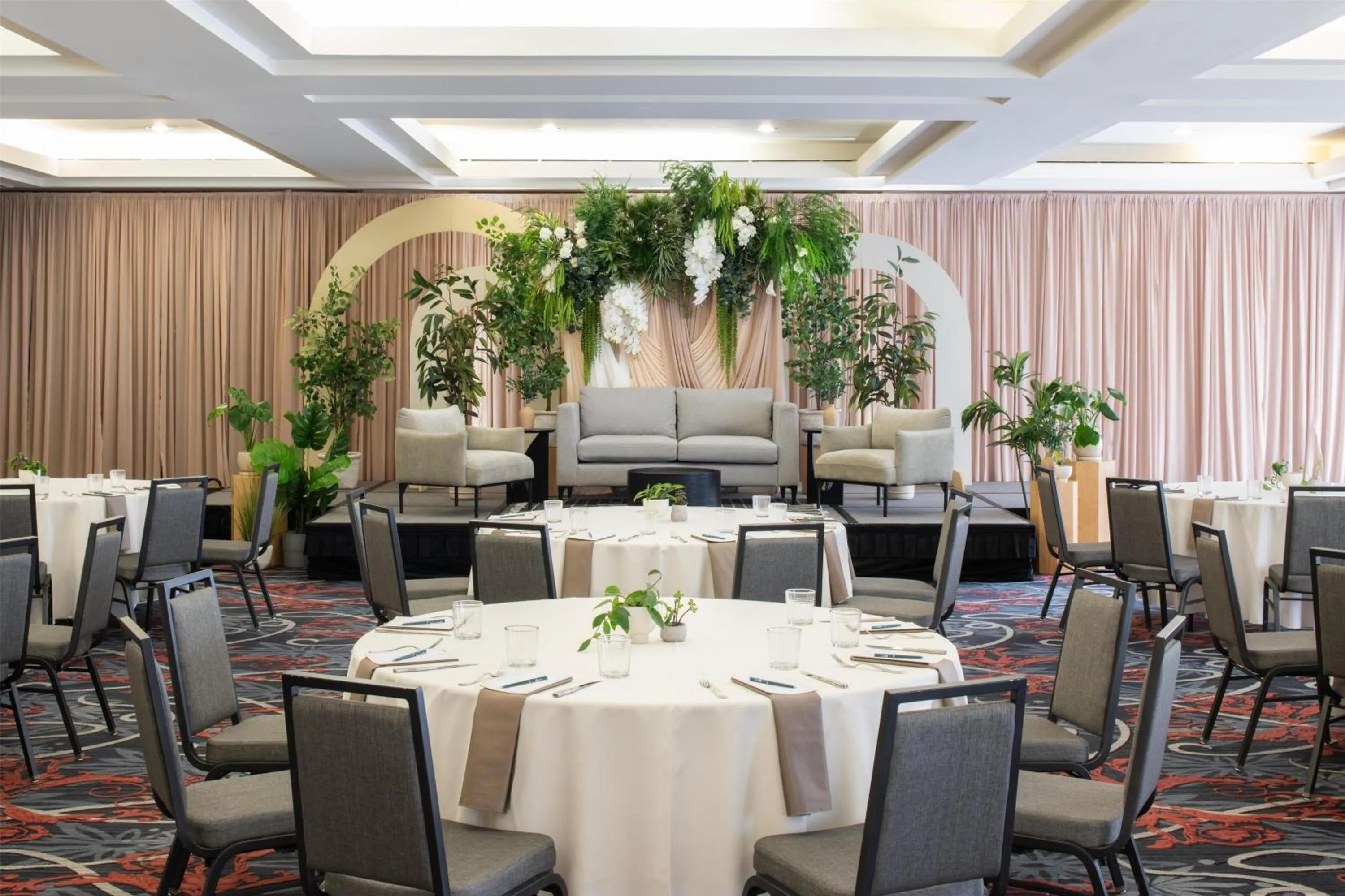Meeting/conference room in Embassy Suites by Hilton Portland Downtown