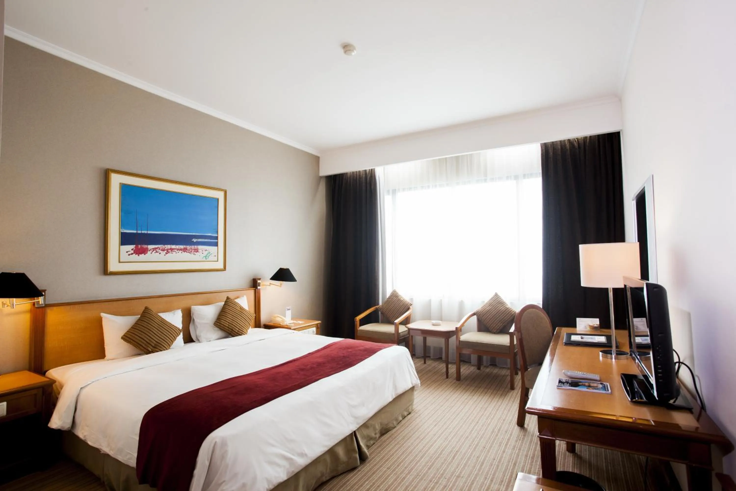 Photo of the whole room, Bed in Menara Peninsula Hotel