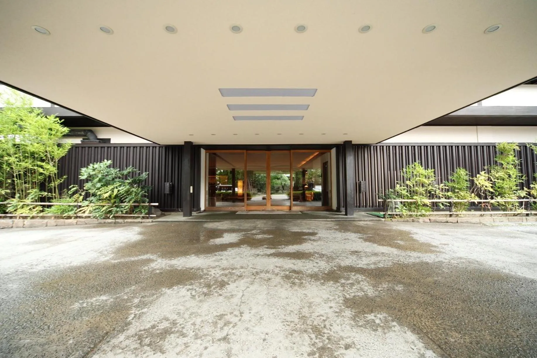 Facade/entrance in Monjusou