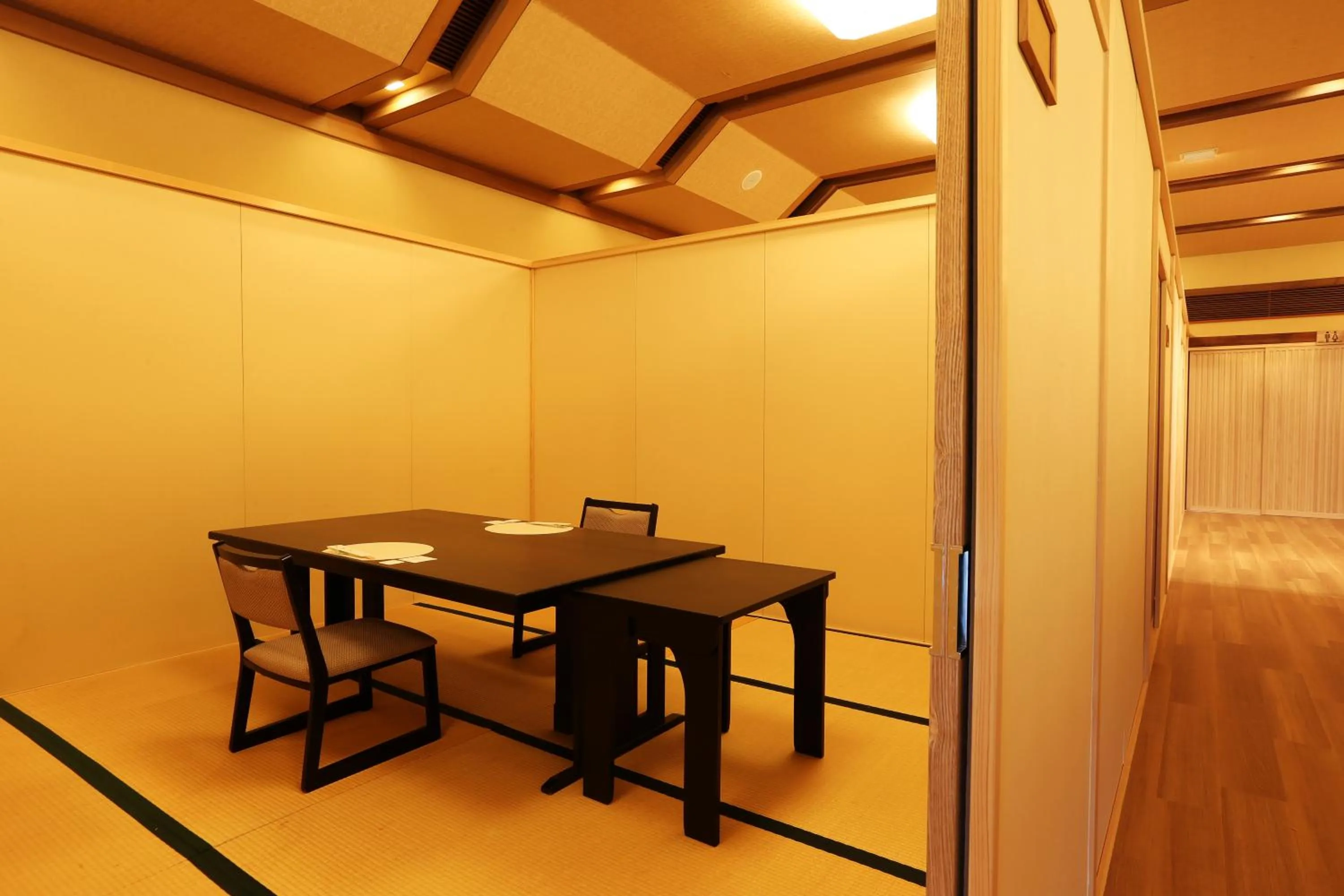 Dining area in Monjusou