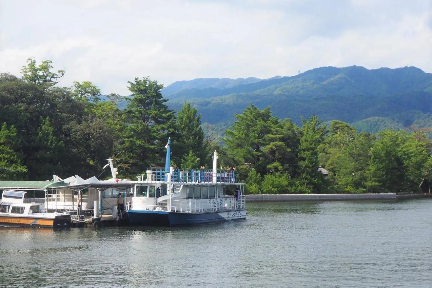 Nearby landmark in Monjusou