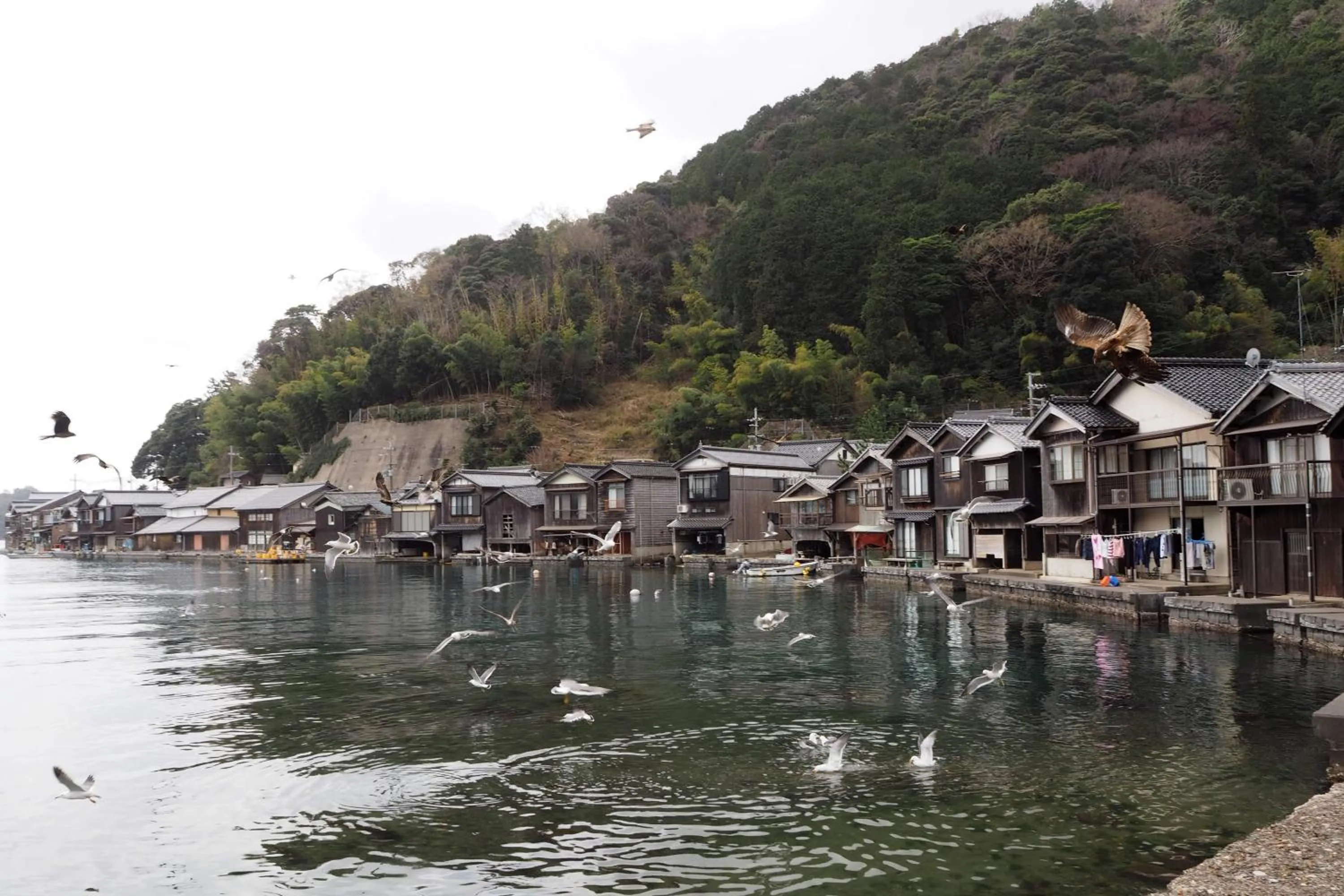 Nearby landmark in Monjusou