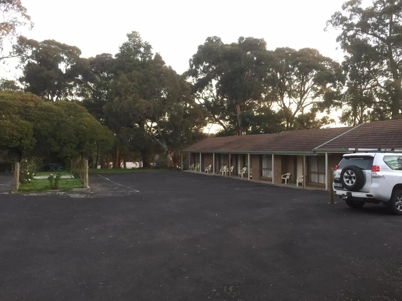 Garden in Woodmans Hill Motel