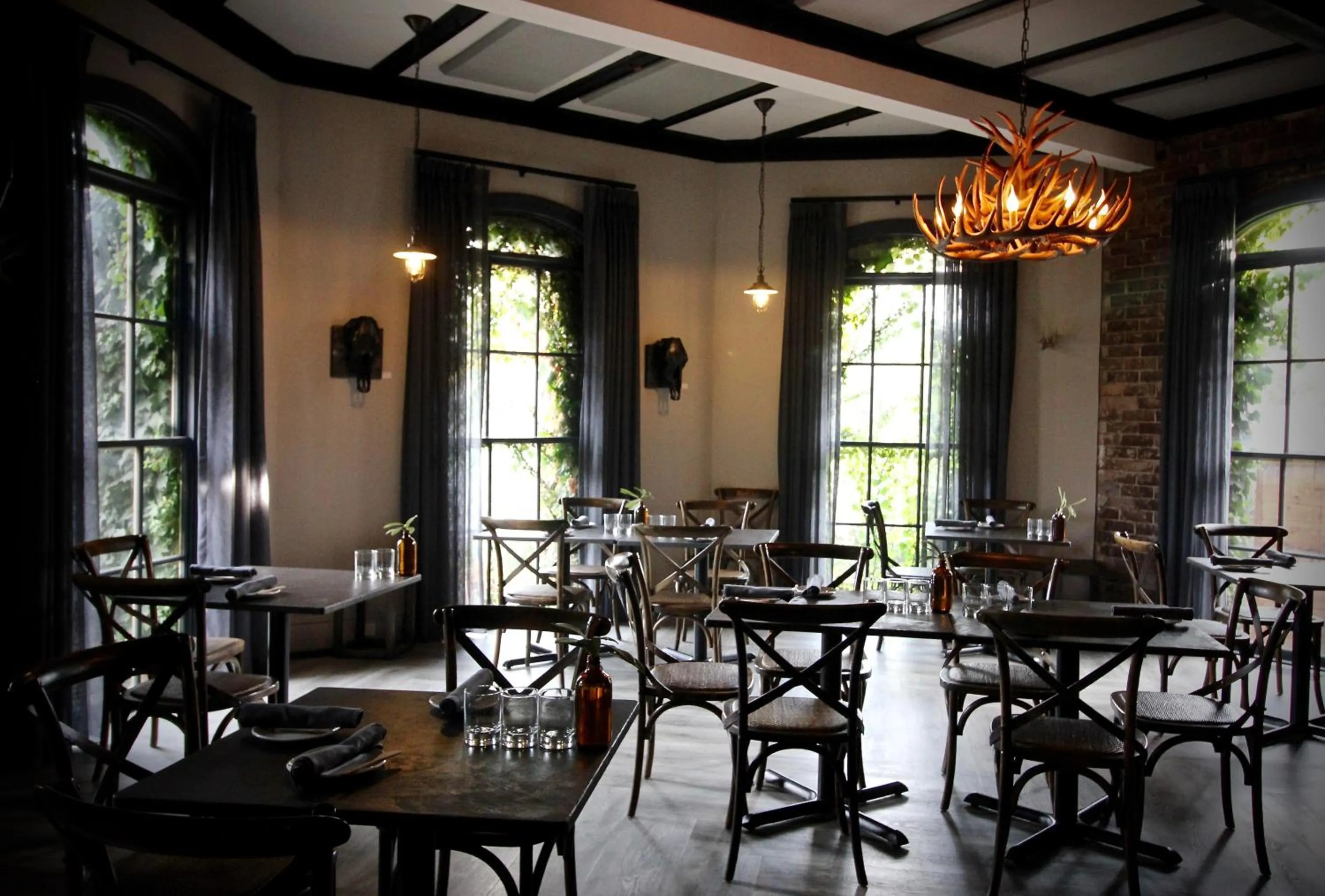 Restaurant/places to eat in Berida Hotel