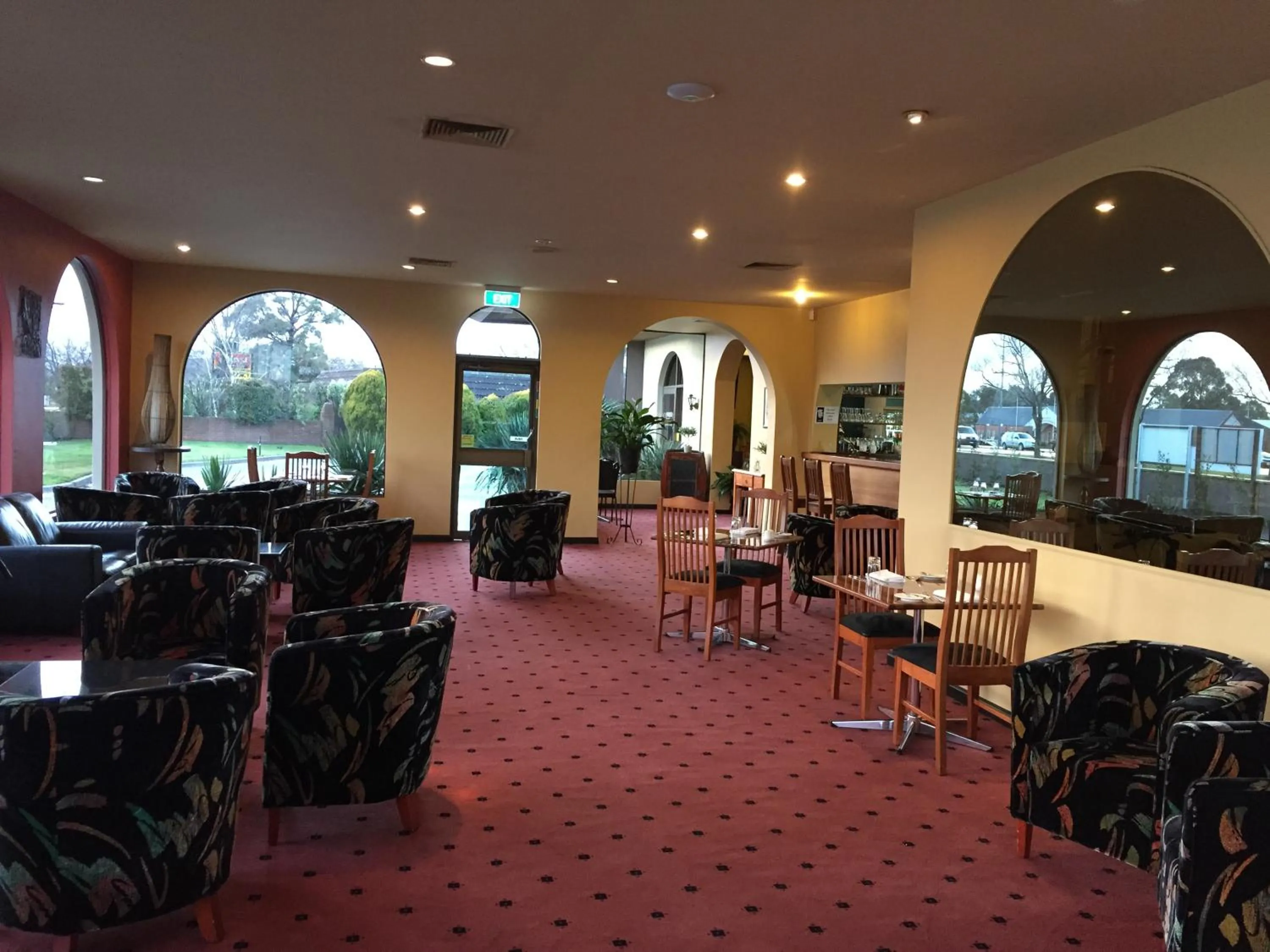 Restaurant/places to eat in Bell Tower Inn