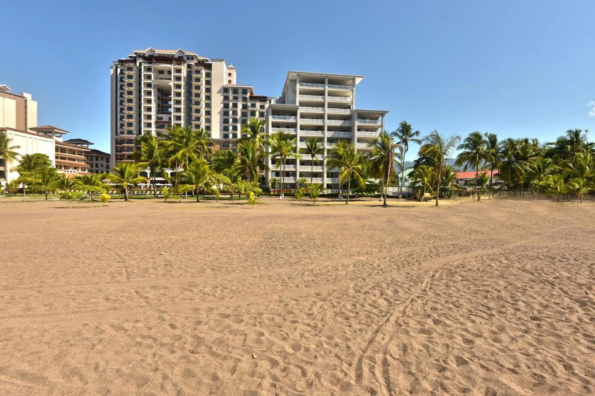Floor plan in The Palms Jaco 1001 penthouse on the beach